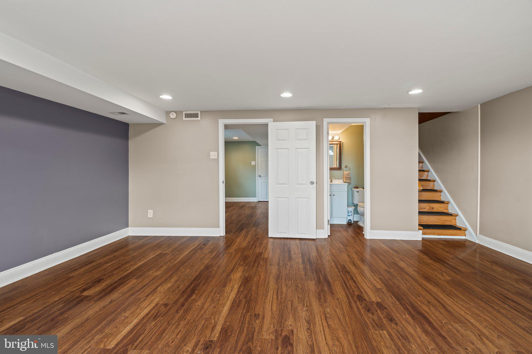 ROXBOROUGH - Residential