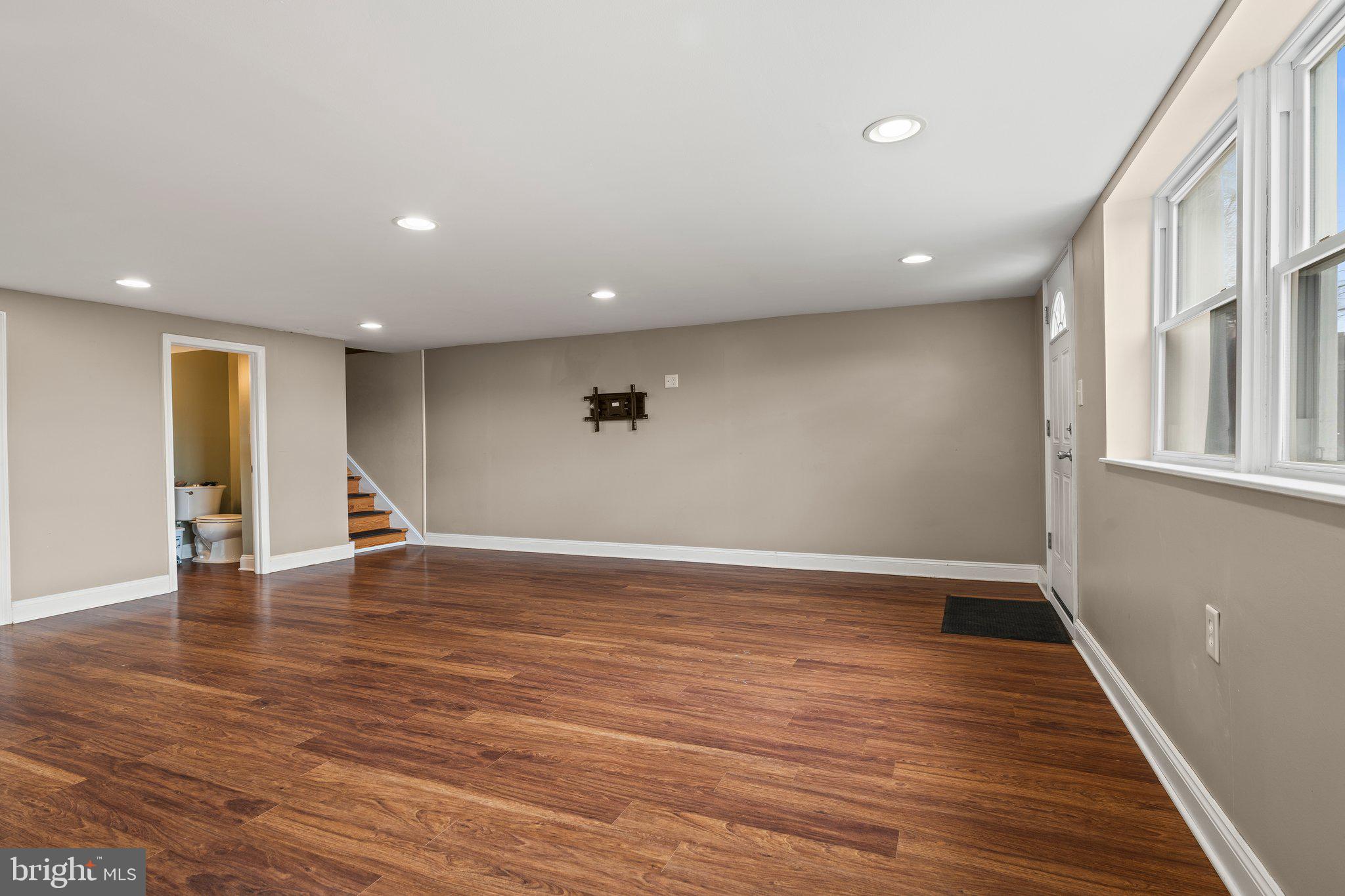 ROXBOROUGH - Residential