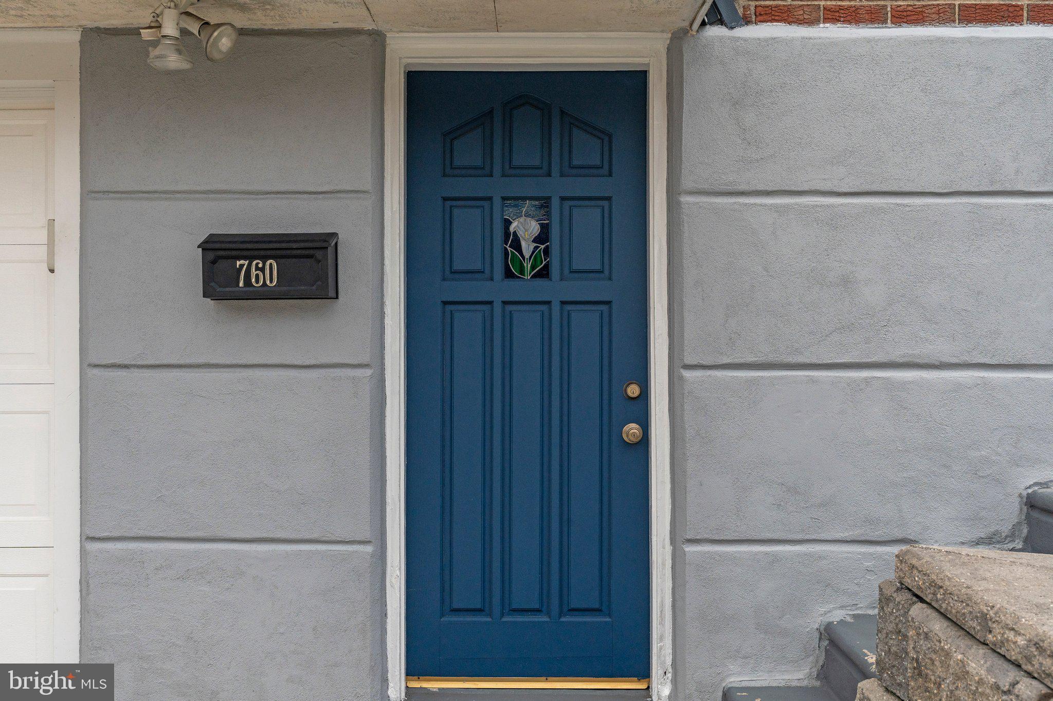 ROXBOROUGH - Residential