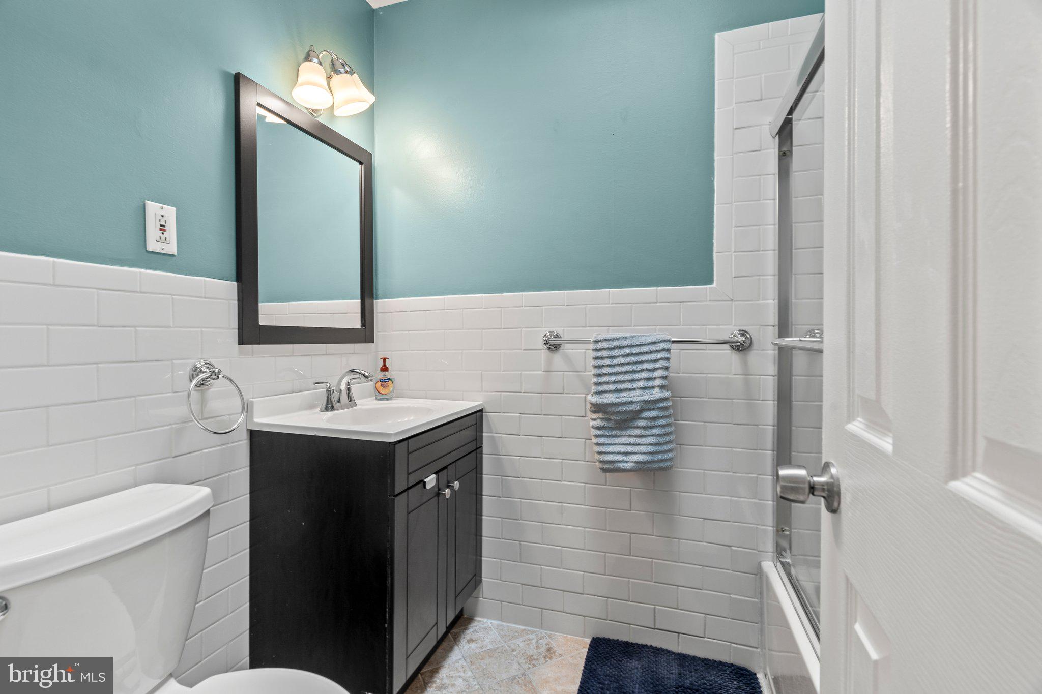 ROXBOROUGH - Residential