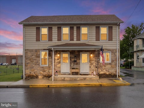 Photo of 128 E Madison St, GREENCASTLE, PA 17225 (MLS # PAFL2035112)