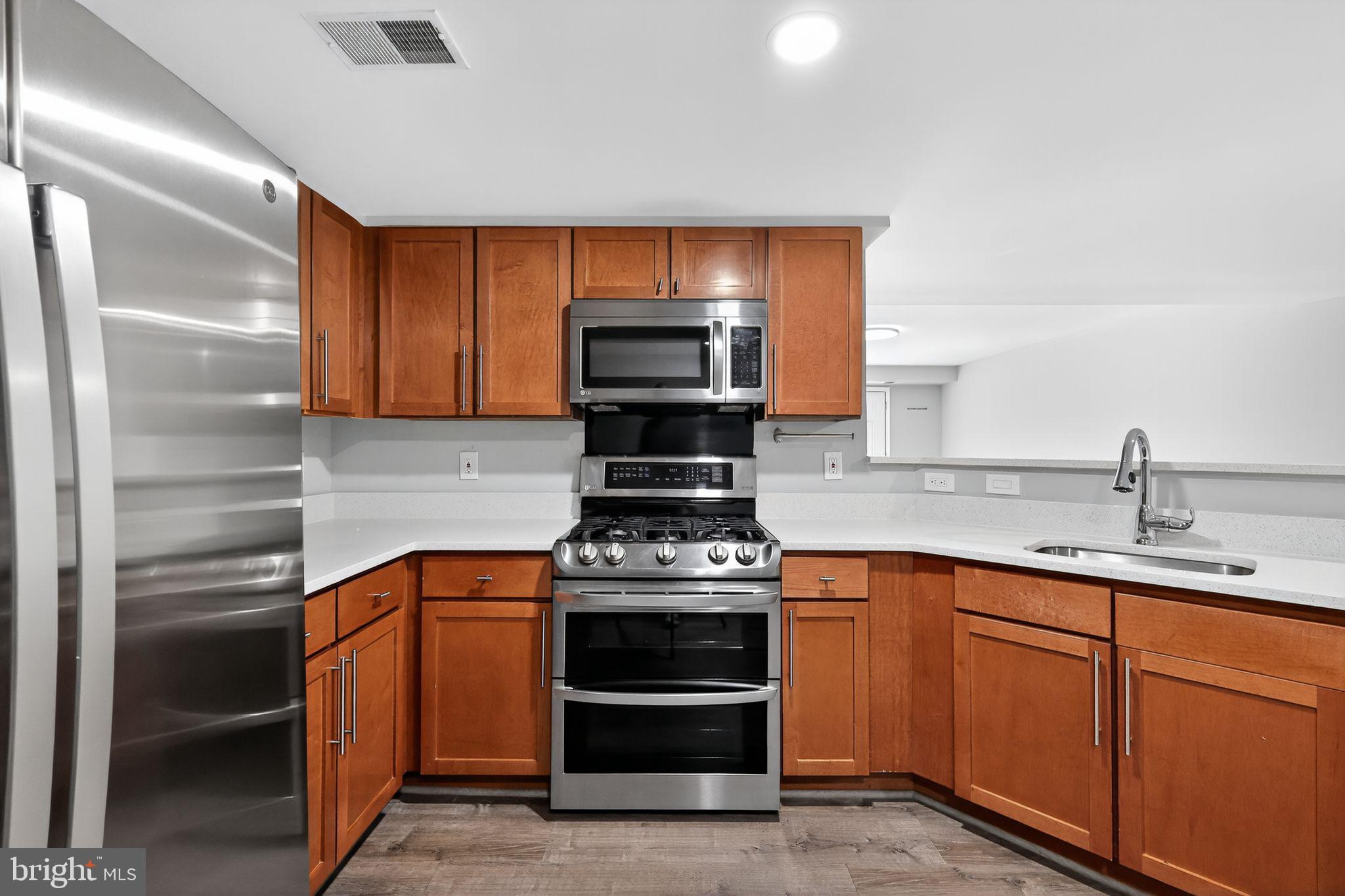 1415 N VAN DORN STREET C