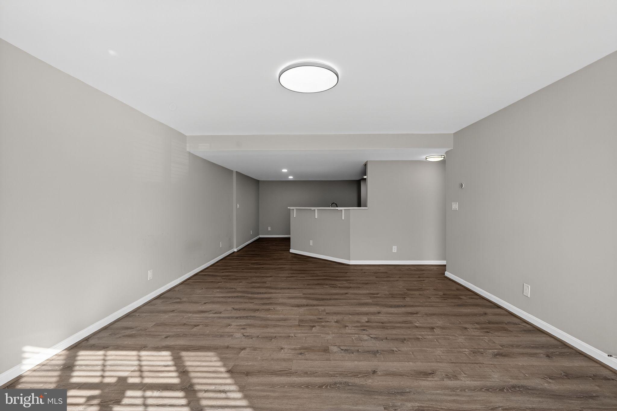 PARKSIDE AT ALEXANDRIA - Residential Lease