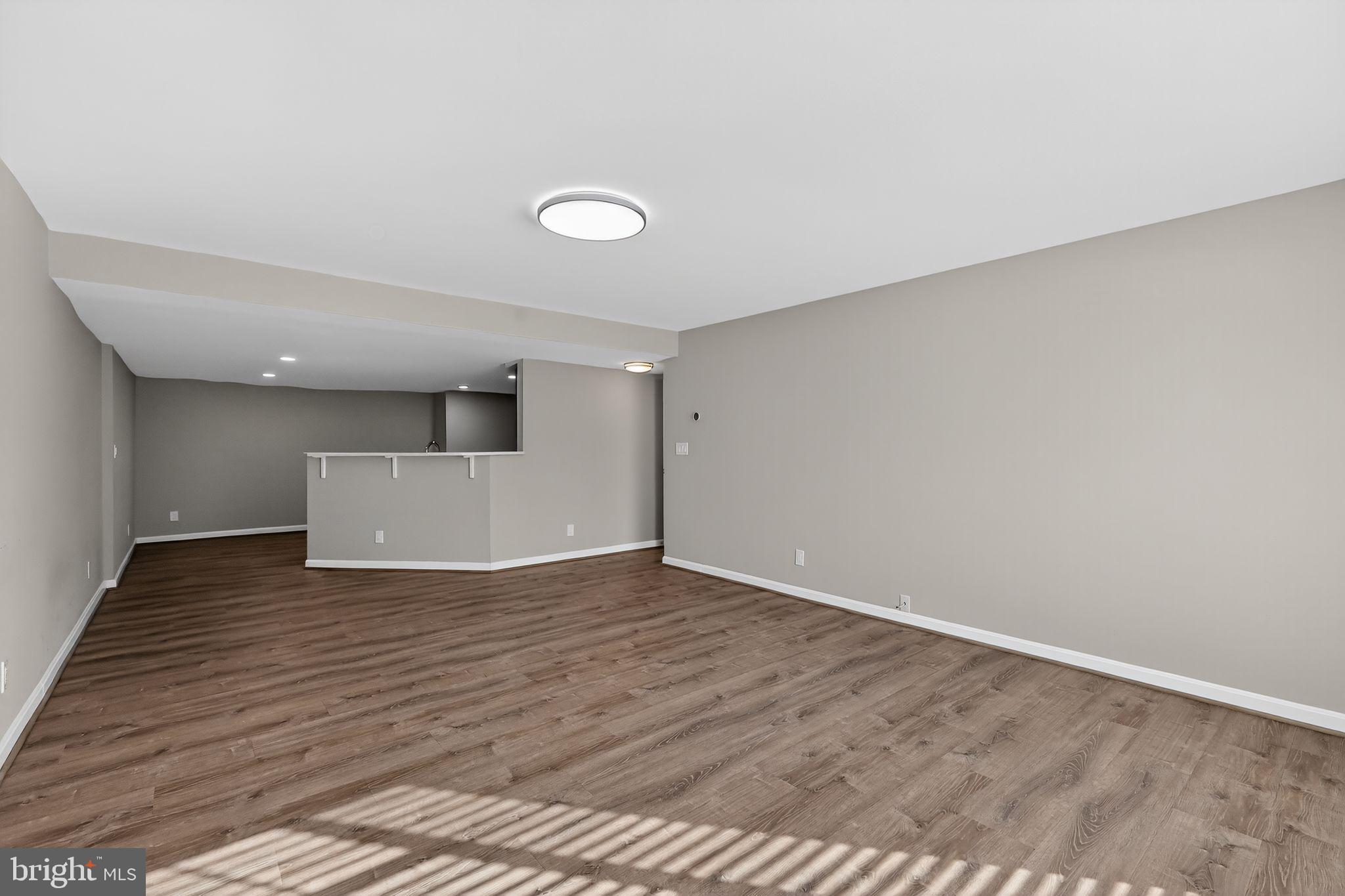 PARKSIDE AT ALEXANDRIA - Residential Lease