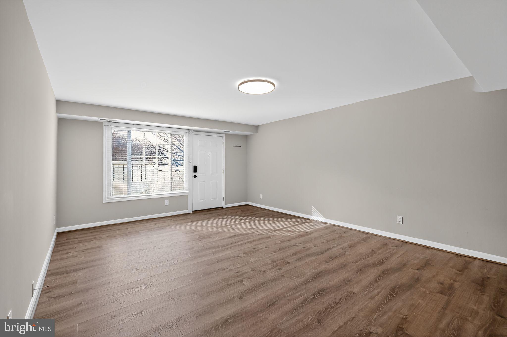 PARKSIDE AT ALEXANDRIA - Residential Lease