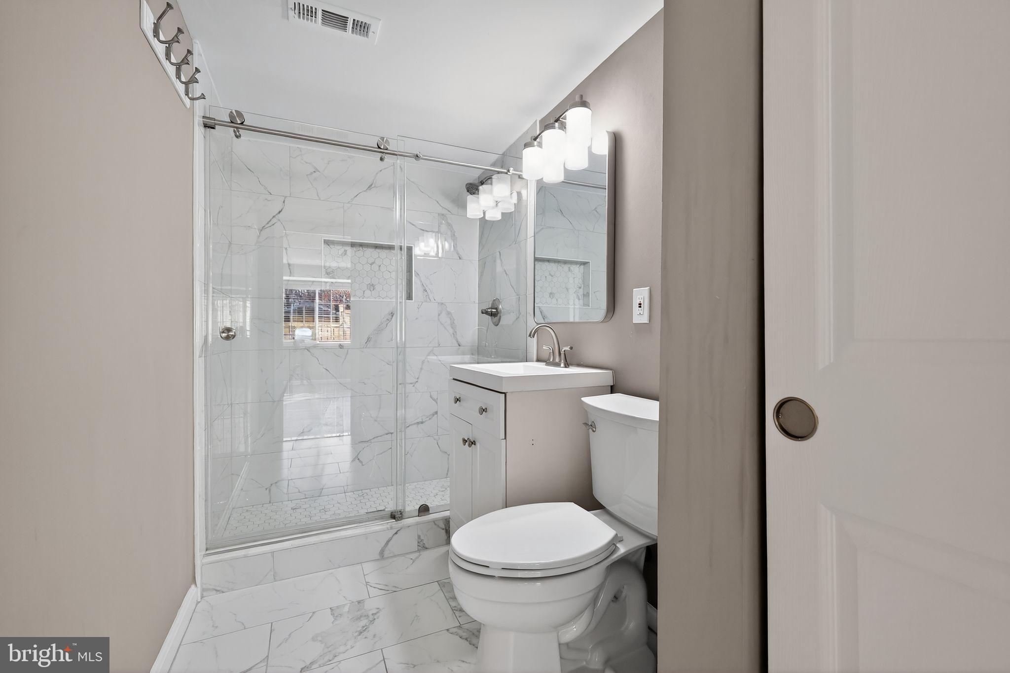 PARKSIDE AT ALEXANDRIA - Residential Lease