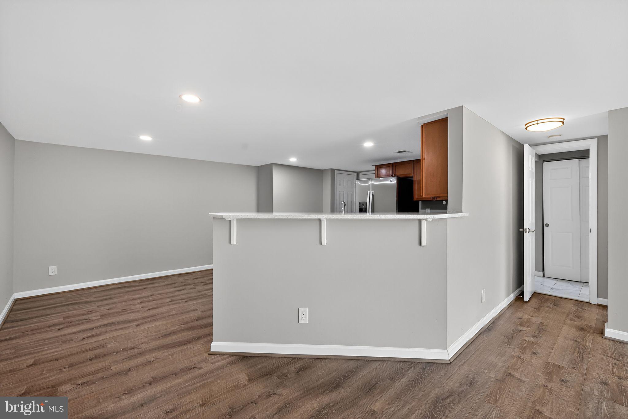 PARKSIDE AT ALEXANDRIA - Residential Lease