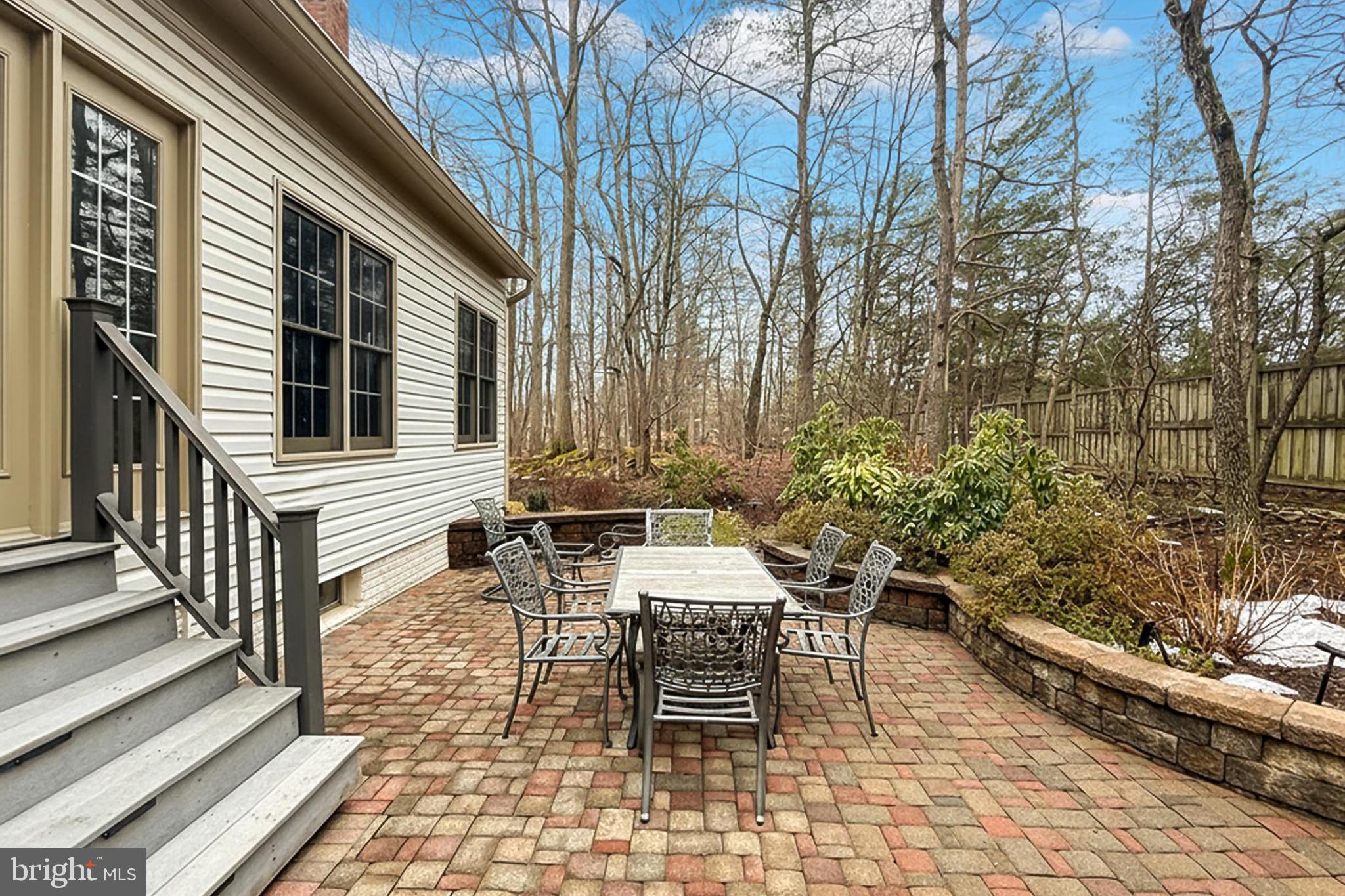 CROSSPOINTE - Residential