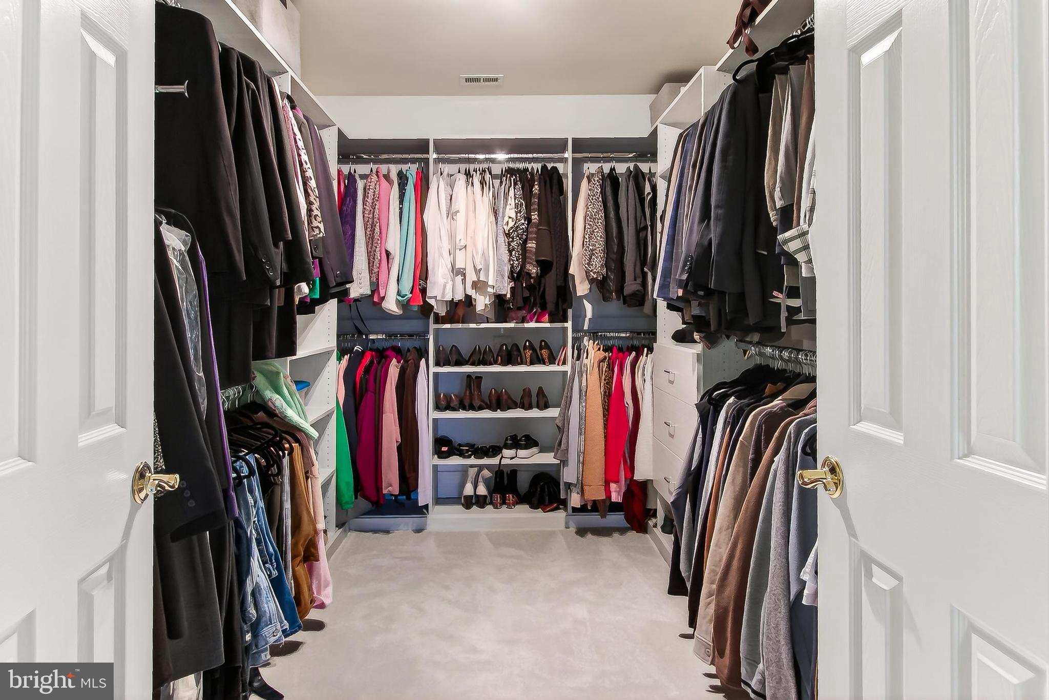 CROSSPOINTE - Residential