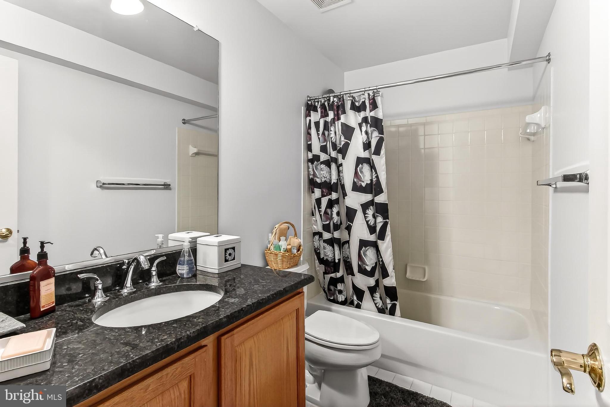 CROSSPOINTE - Residential