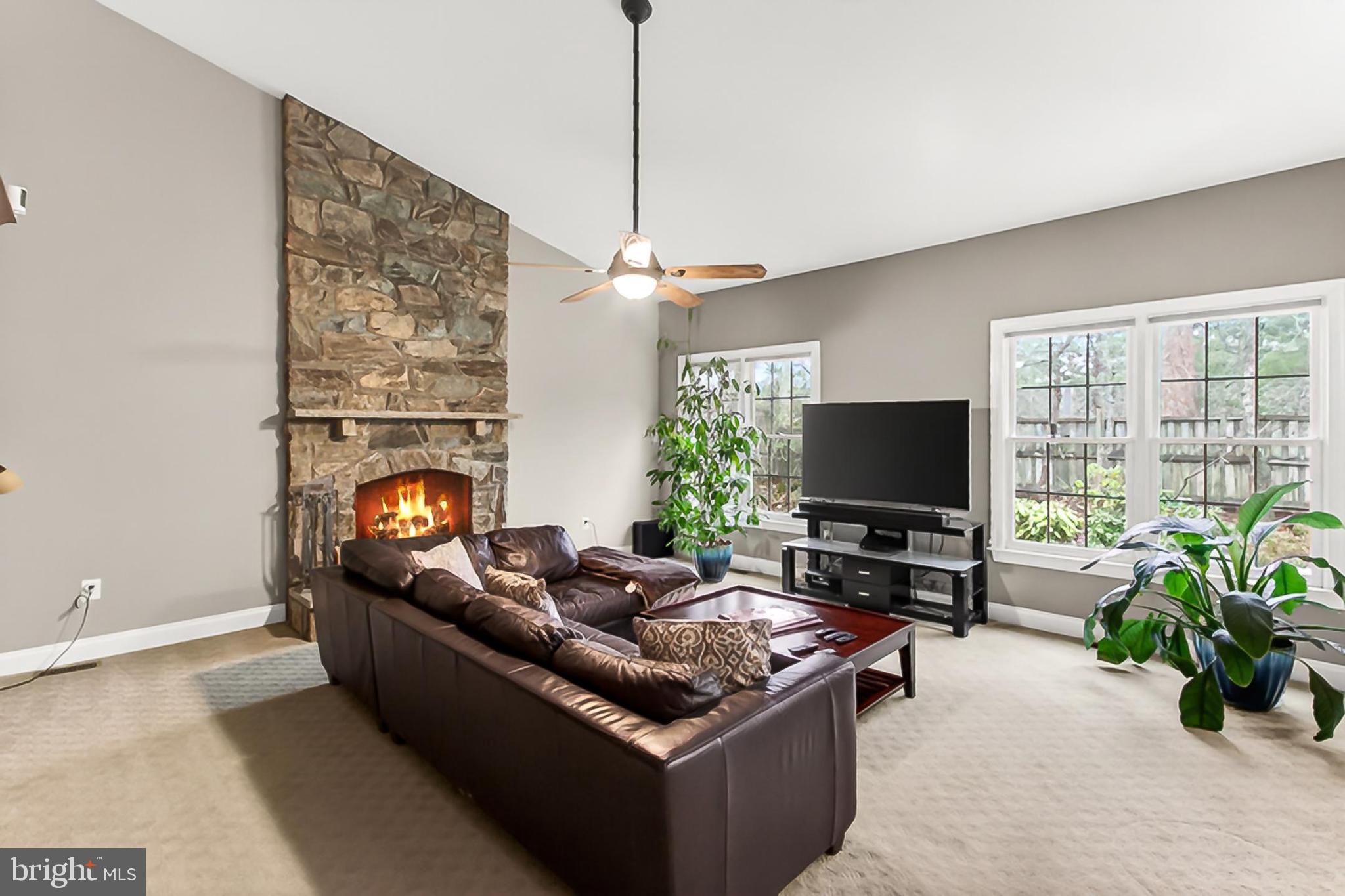 CROSSPOINTE - Residential