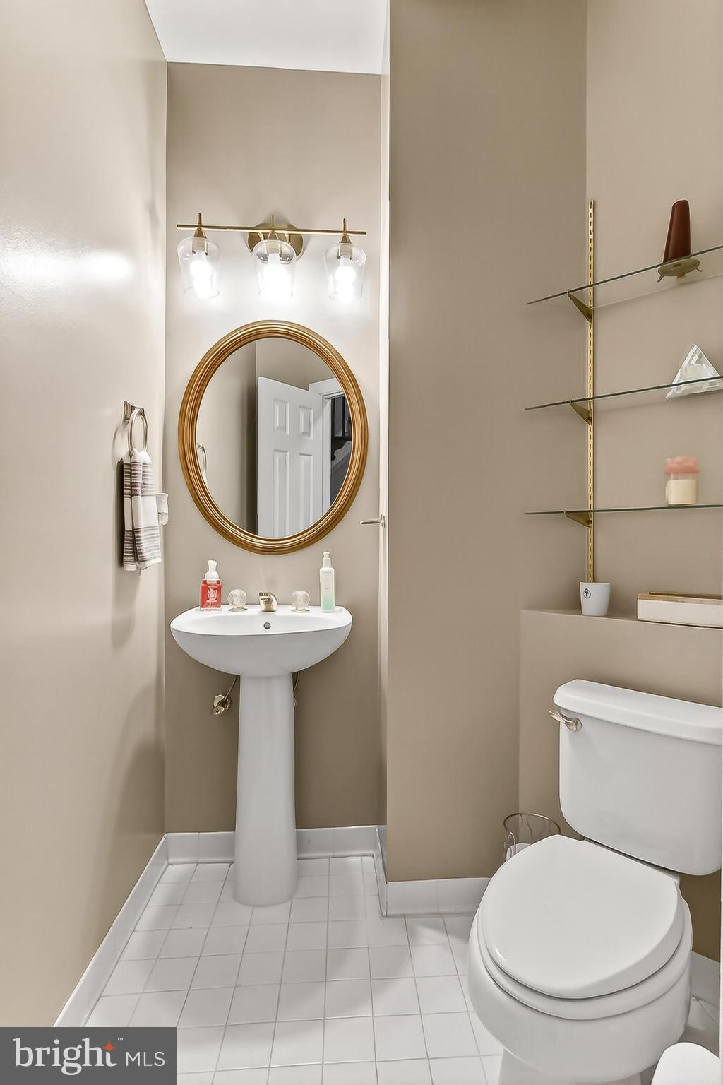 CROSSPOINTE - Residential