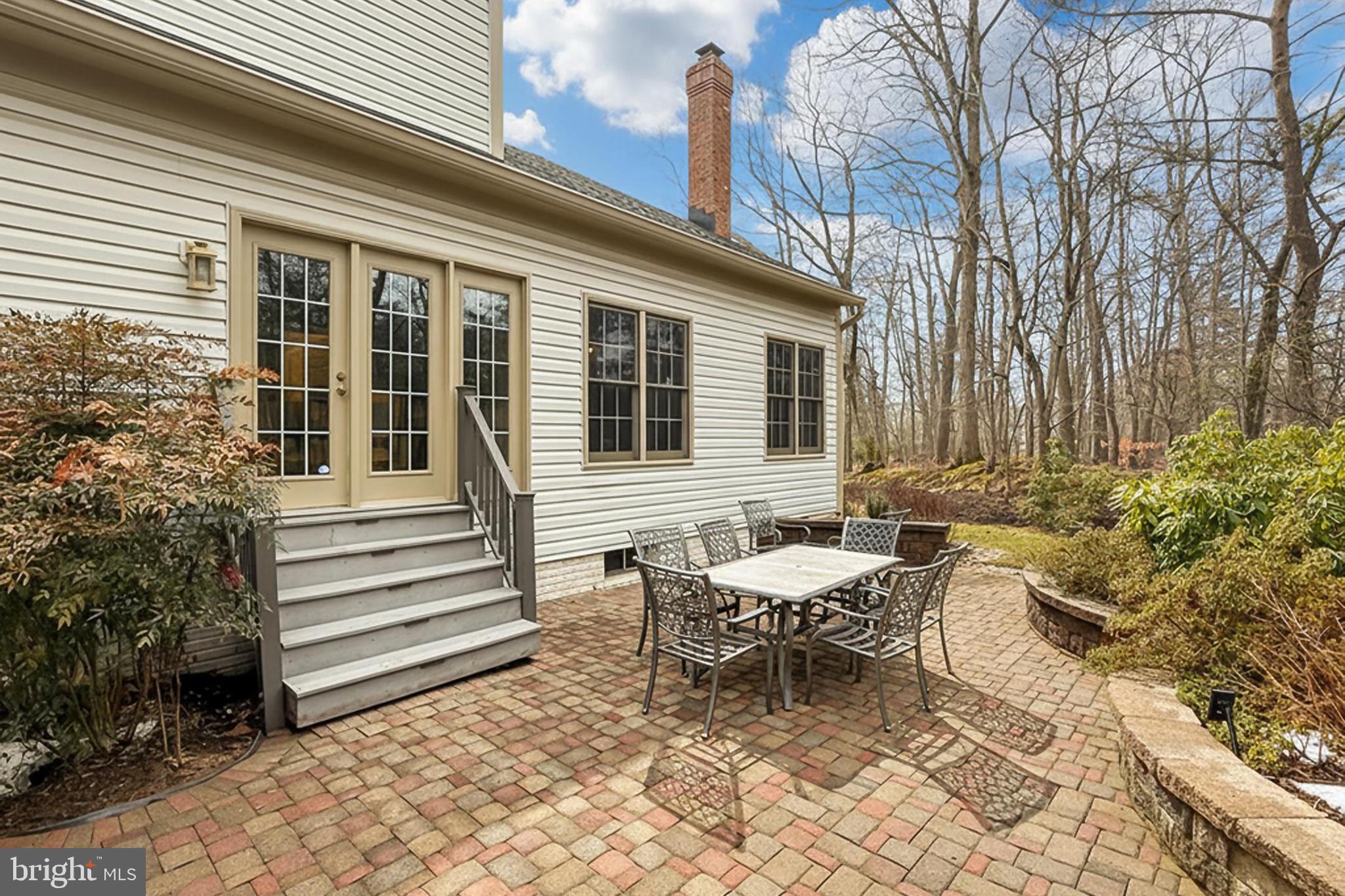 CROSSPOINTE - Residential