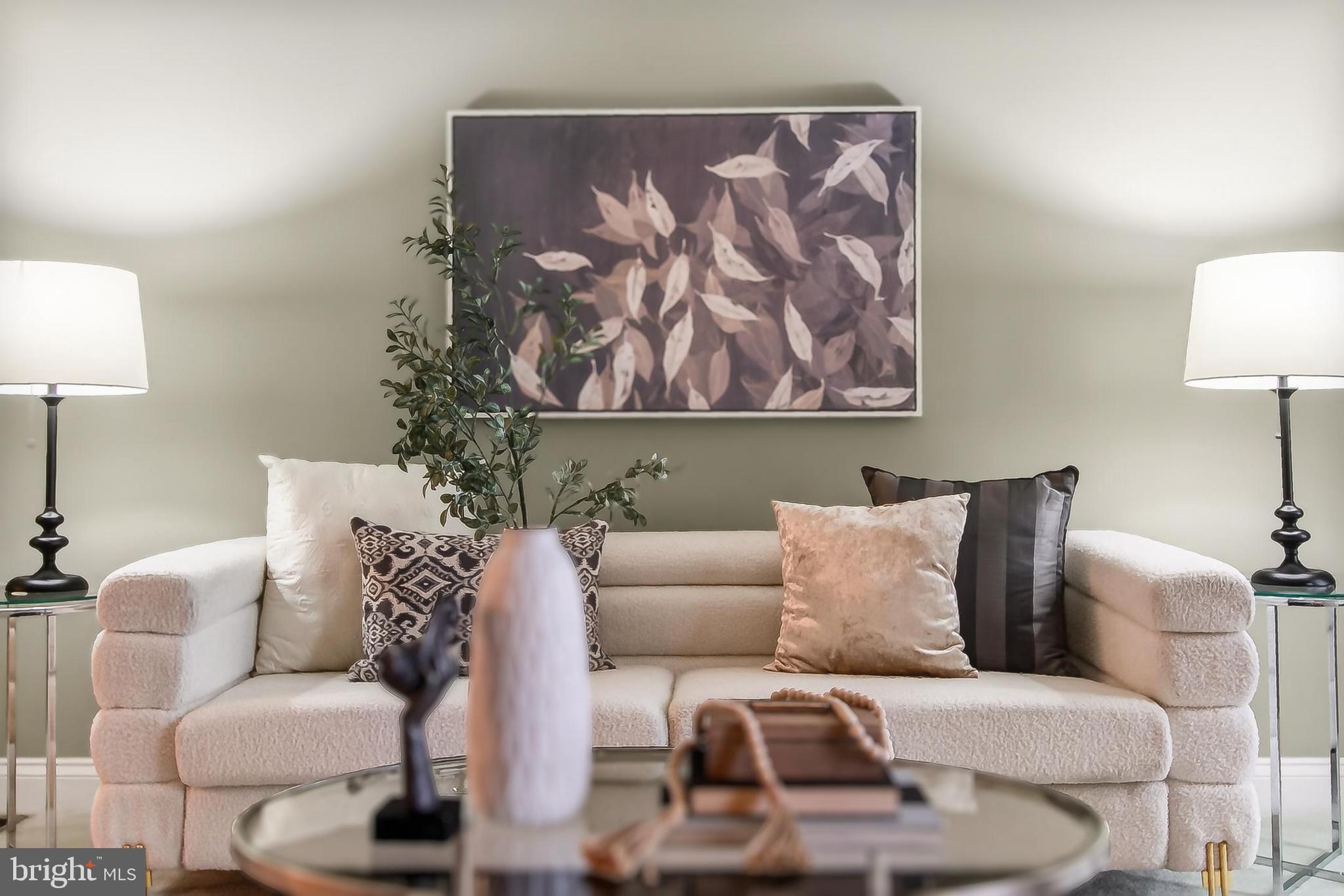 CROSSPOINTE - Residential