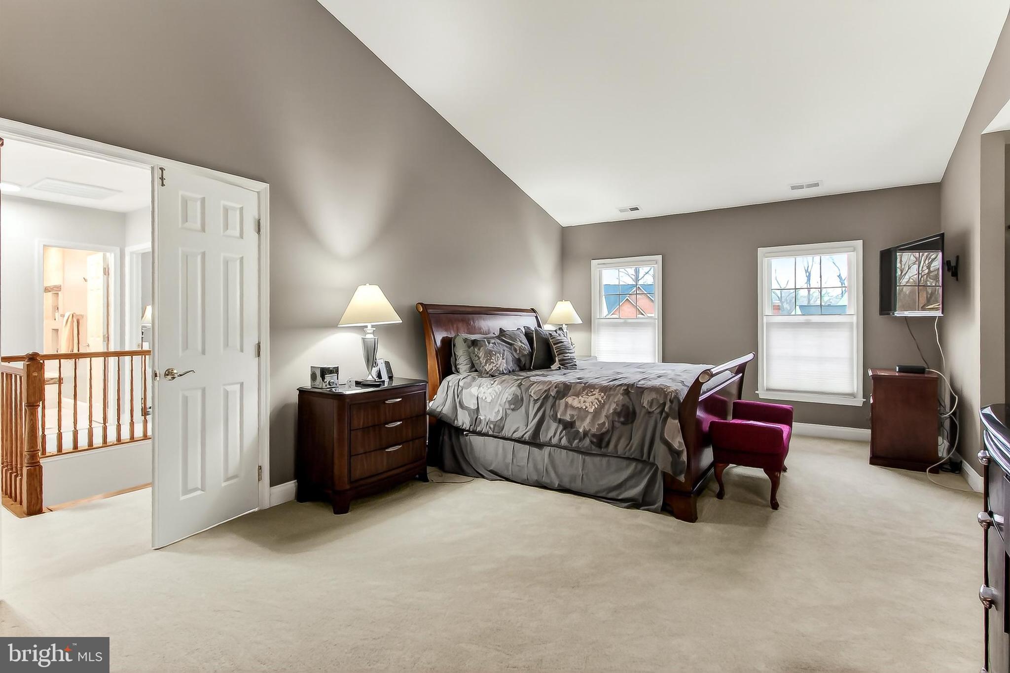 CROSSPOINTE - Residential