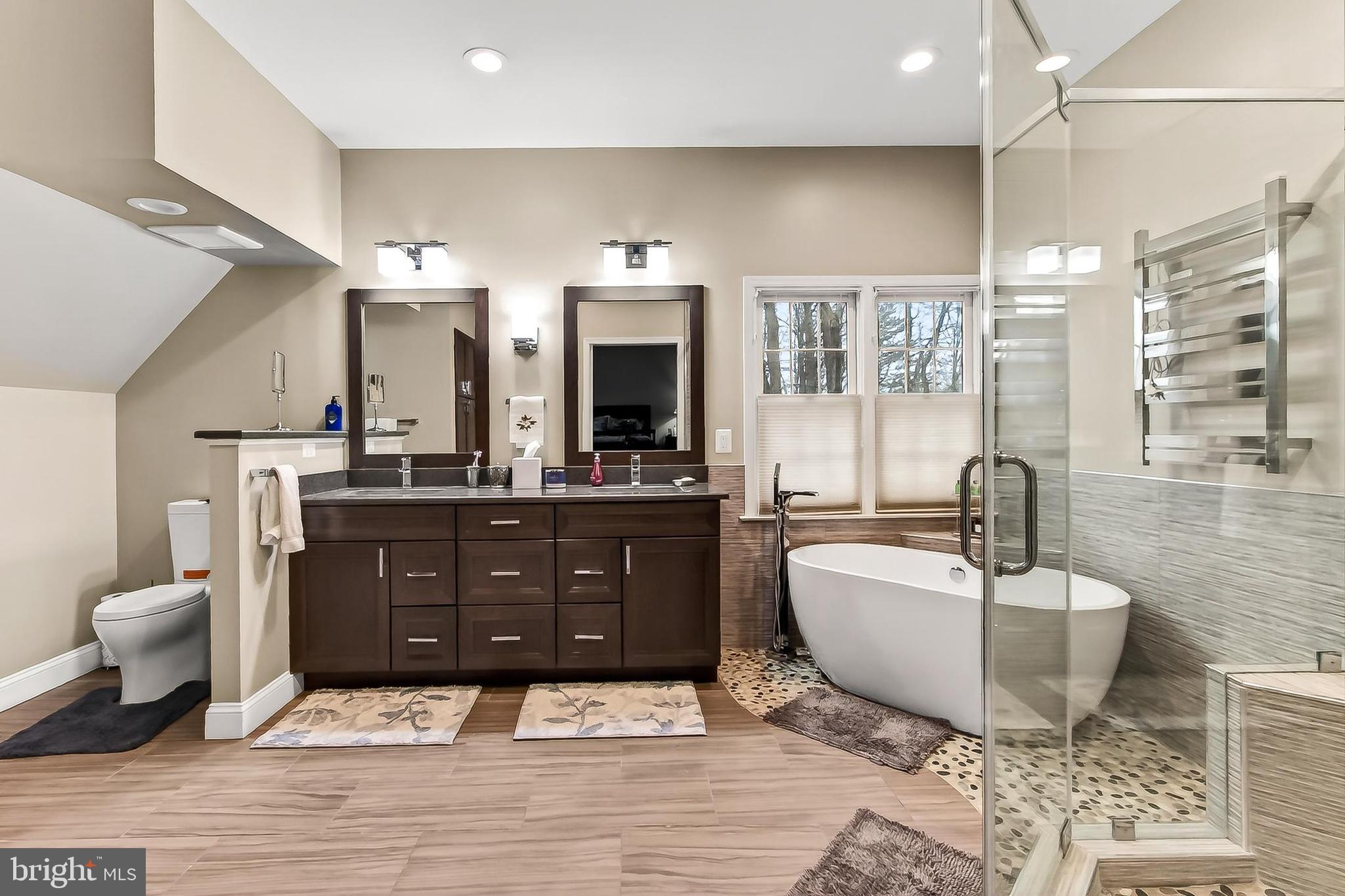 CROSSPOINTE - Residential