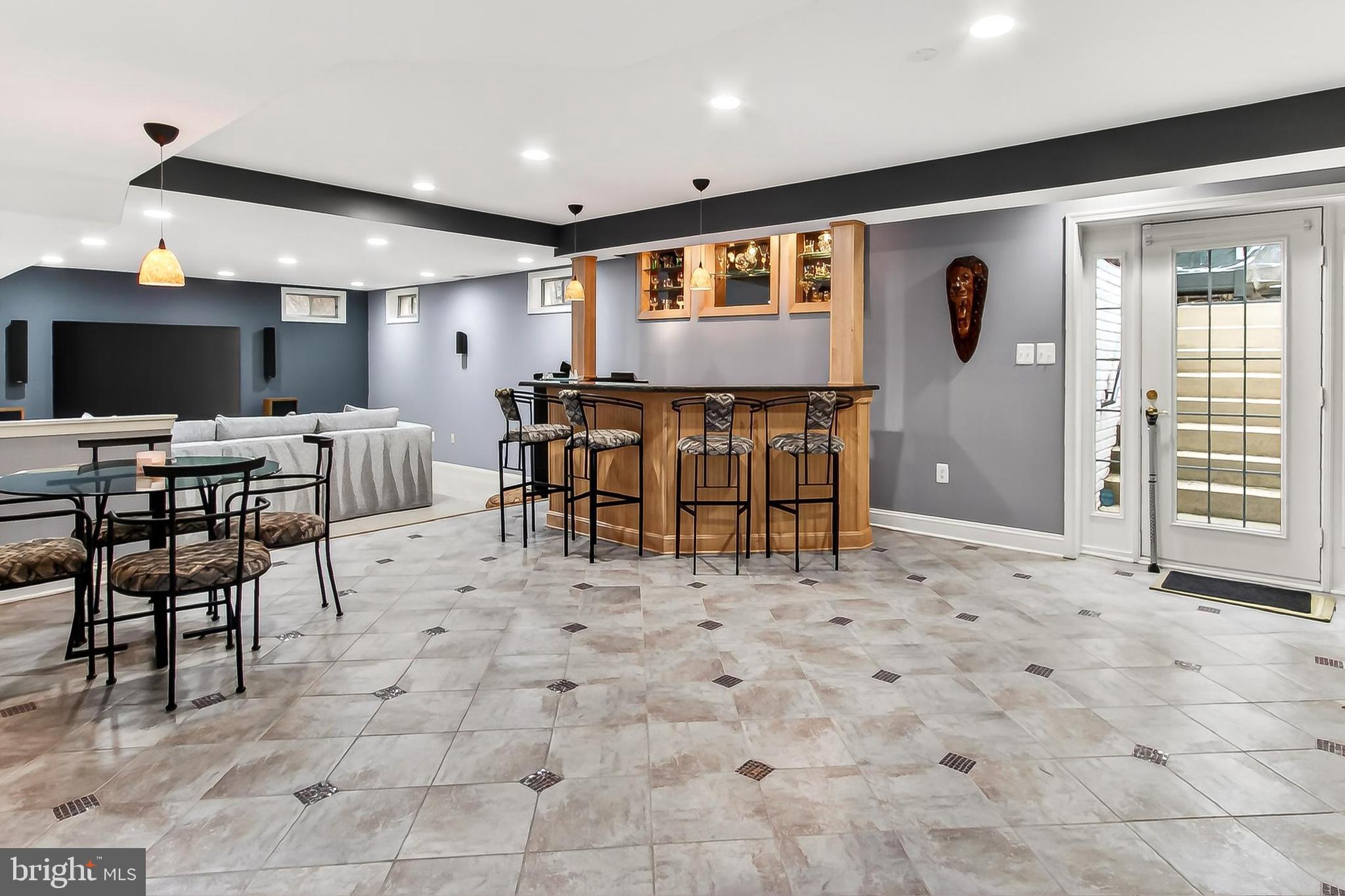 CROSSPOINTE - Residential