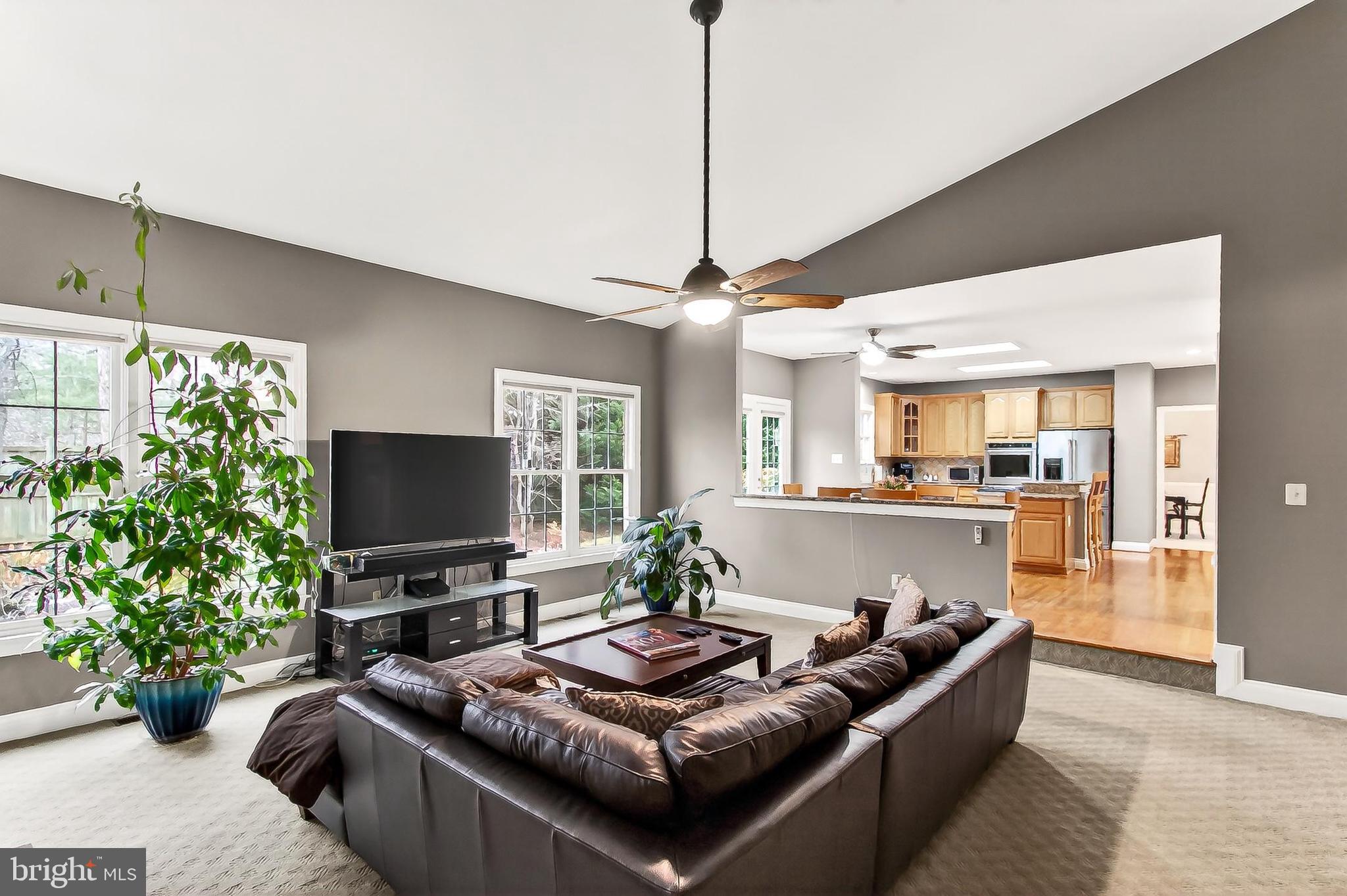 CROSSPOINTE - Residential