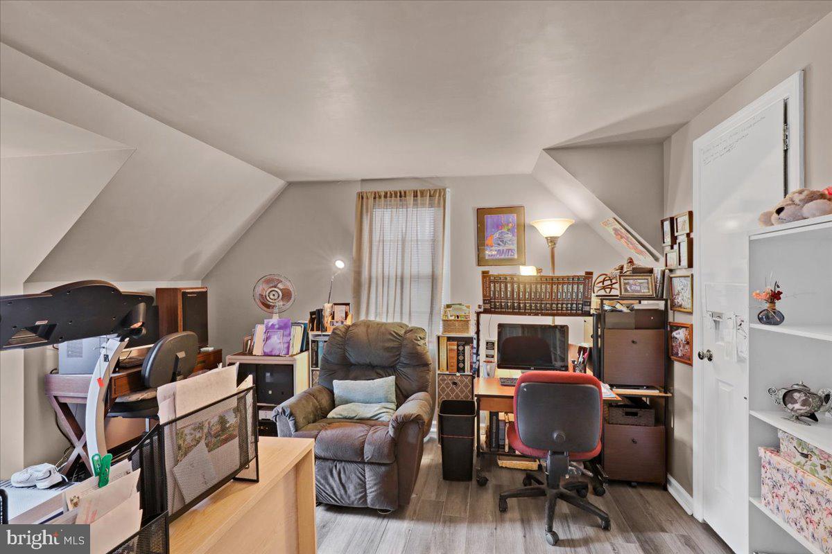 HEMPFIELD GREEN - Residential