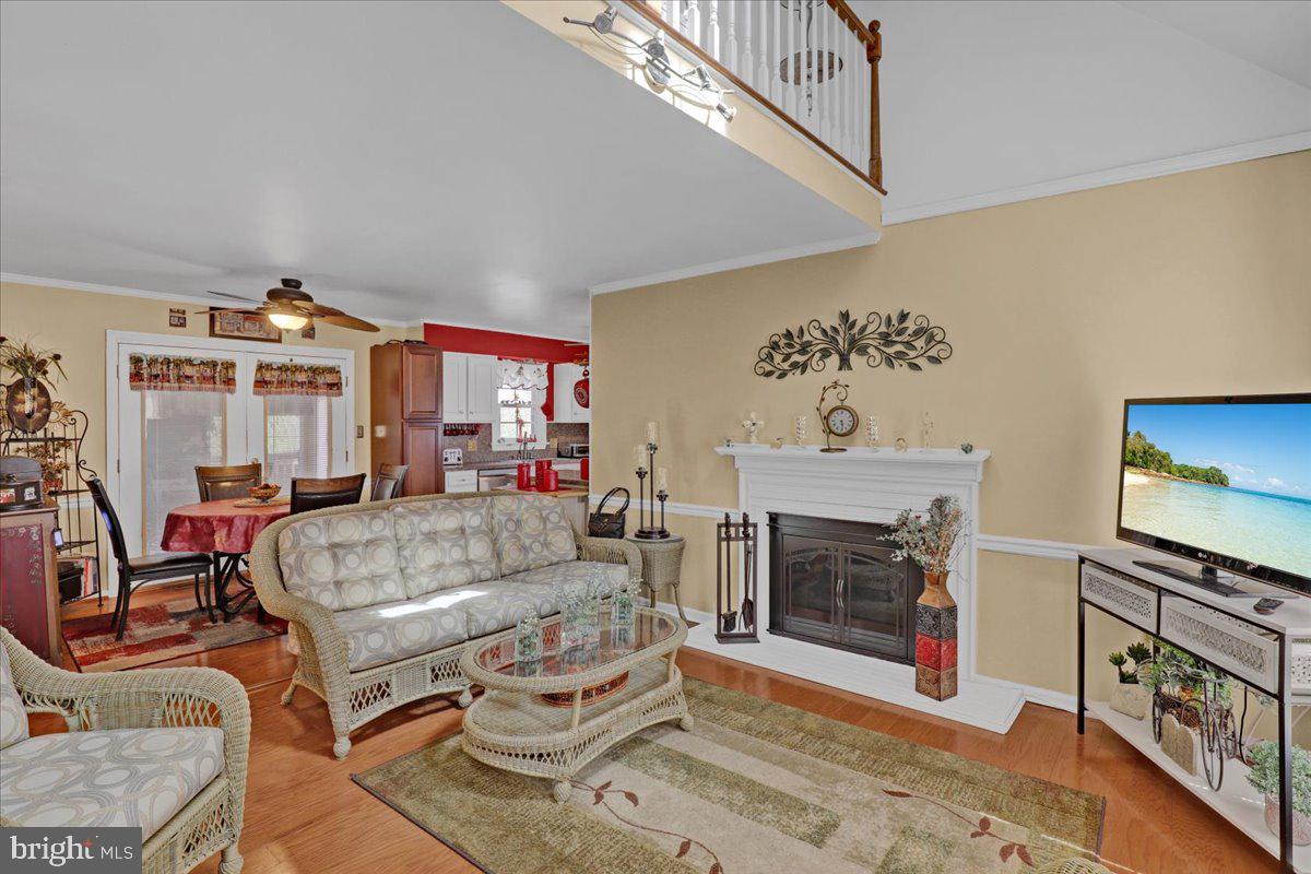 HEMPFIELD GREEN - Residential