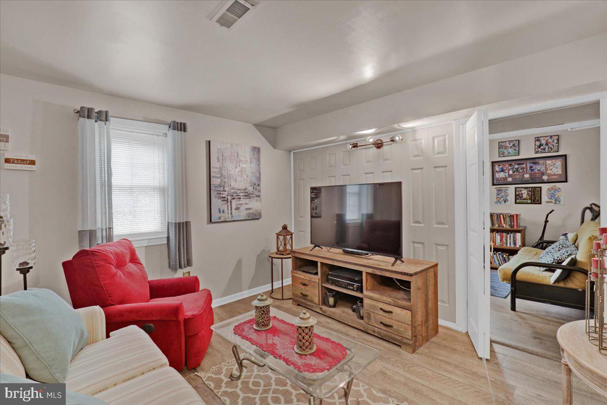 HEMPFIELD GREEN - Residential