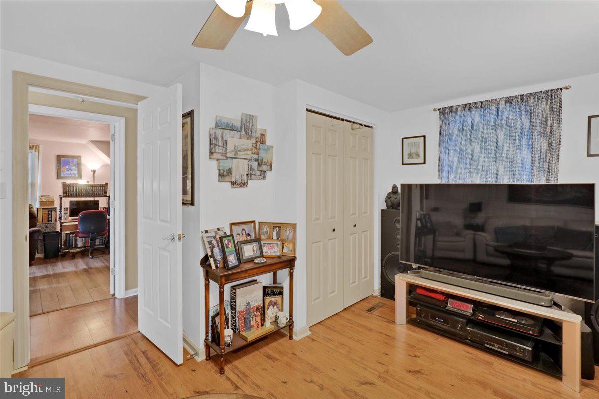 HEMPFIELD GREEN - Residential