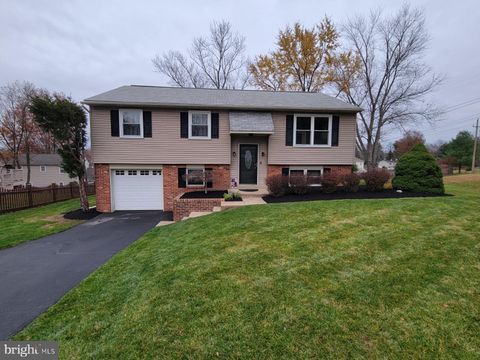 Photo of 8 Red Cloud Circle, ROYERSFORD, PA 19468 (MLS # PAMC2166800)