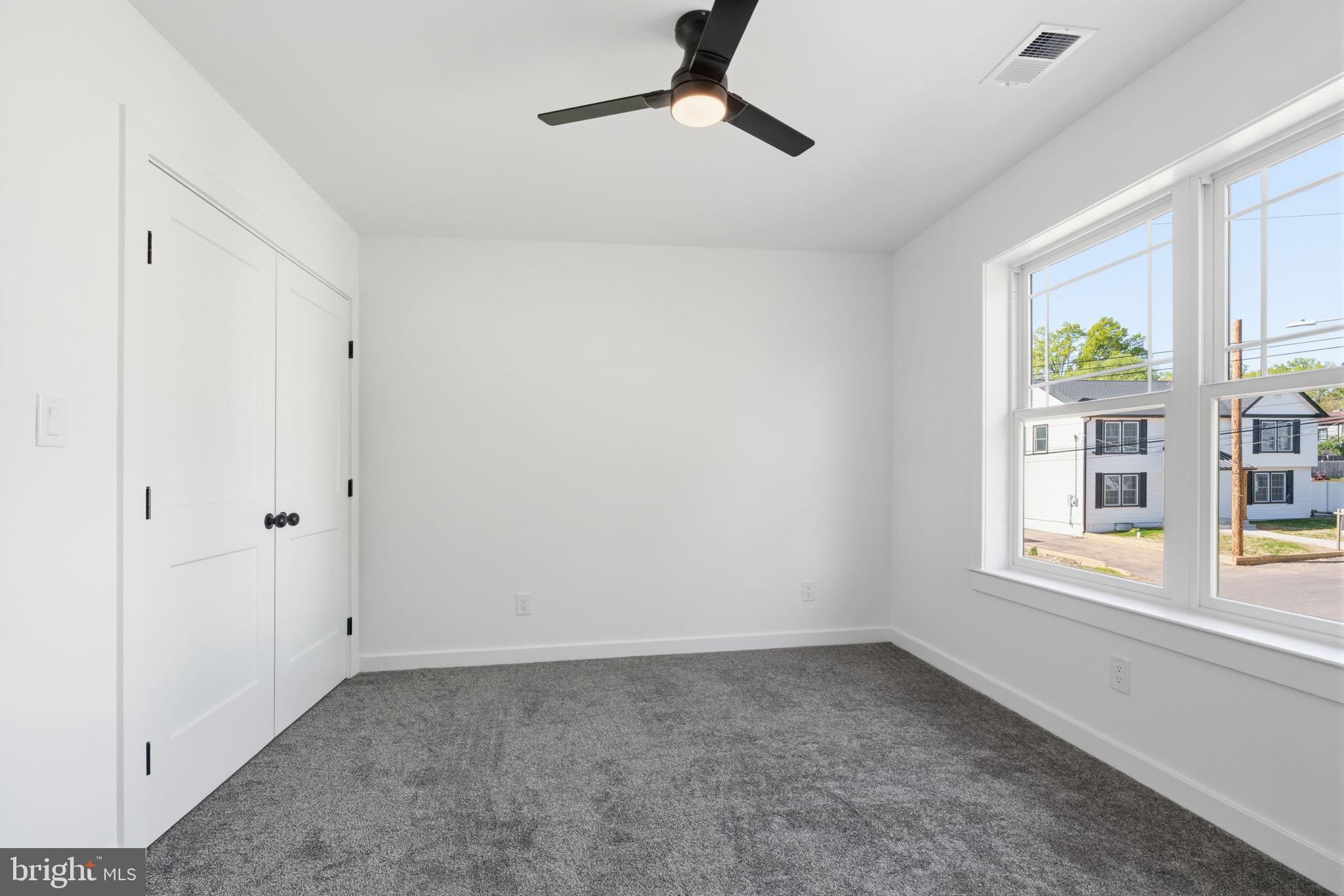 OAKFORD - Residential