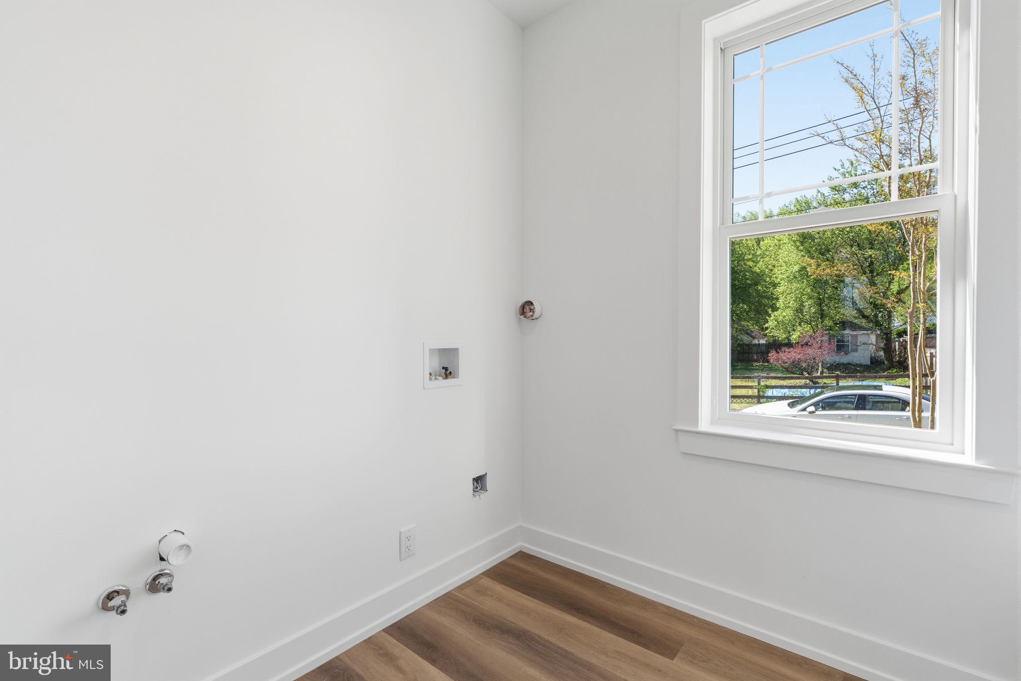 OAKFORD - Residential