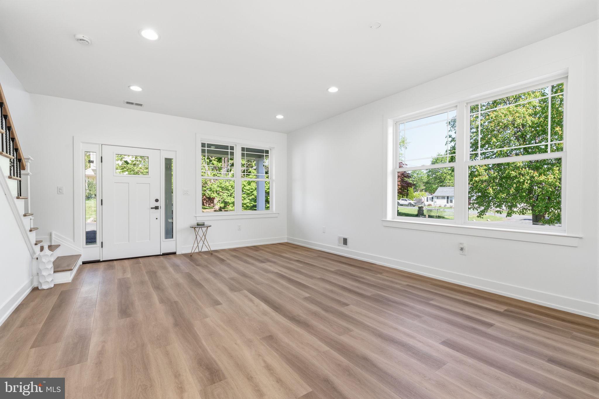 OAKFORD - Residential