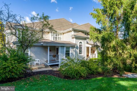 306 COUNTRY PLACE DRIVE LANCASTER PA 17601