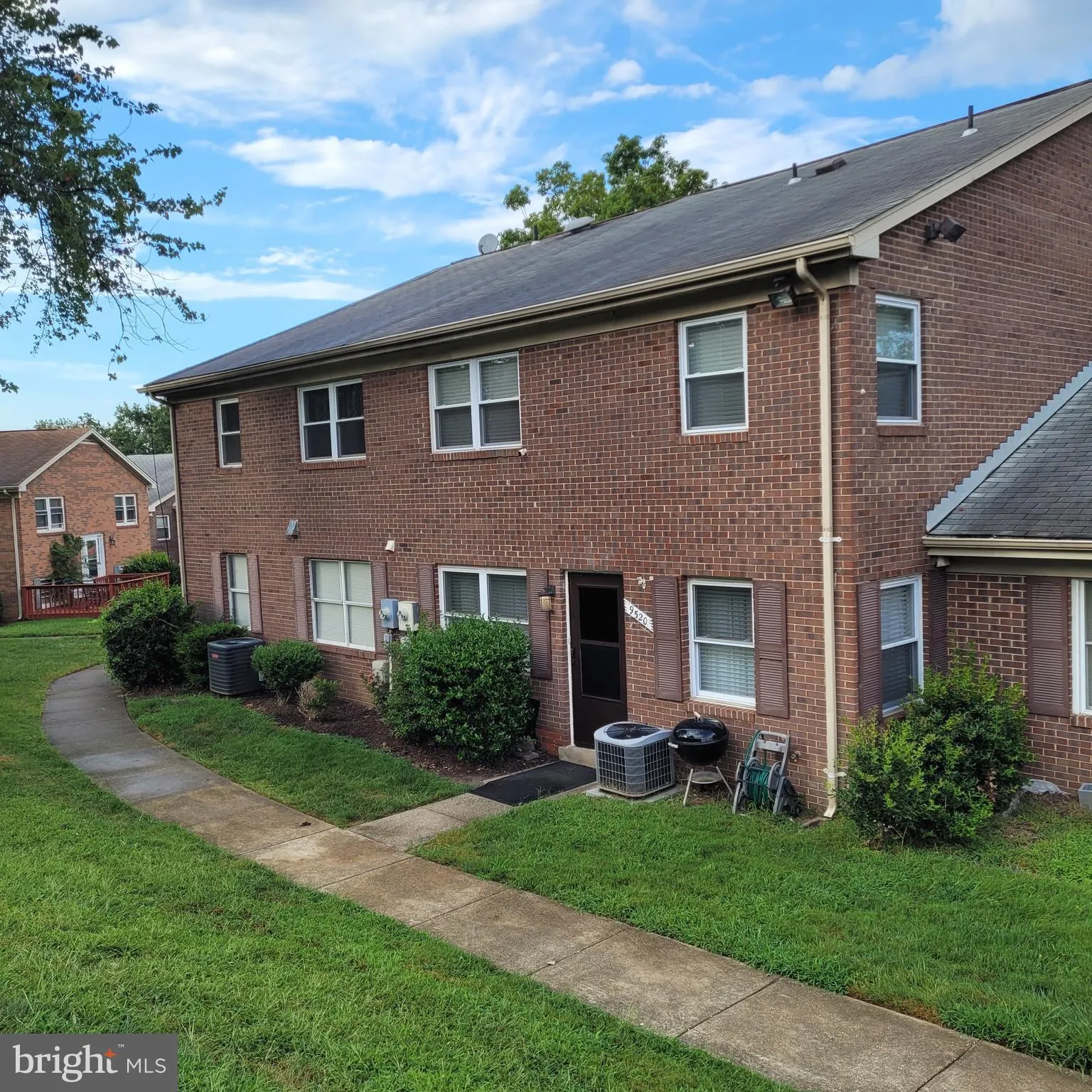 Lorton, Virginia 22079, United States, 2 Bedrooms Bedrooms, ,1 BathroomBathrooms,Residential,Active,191170