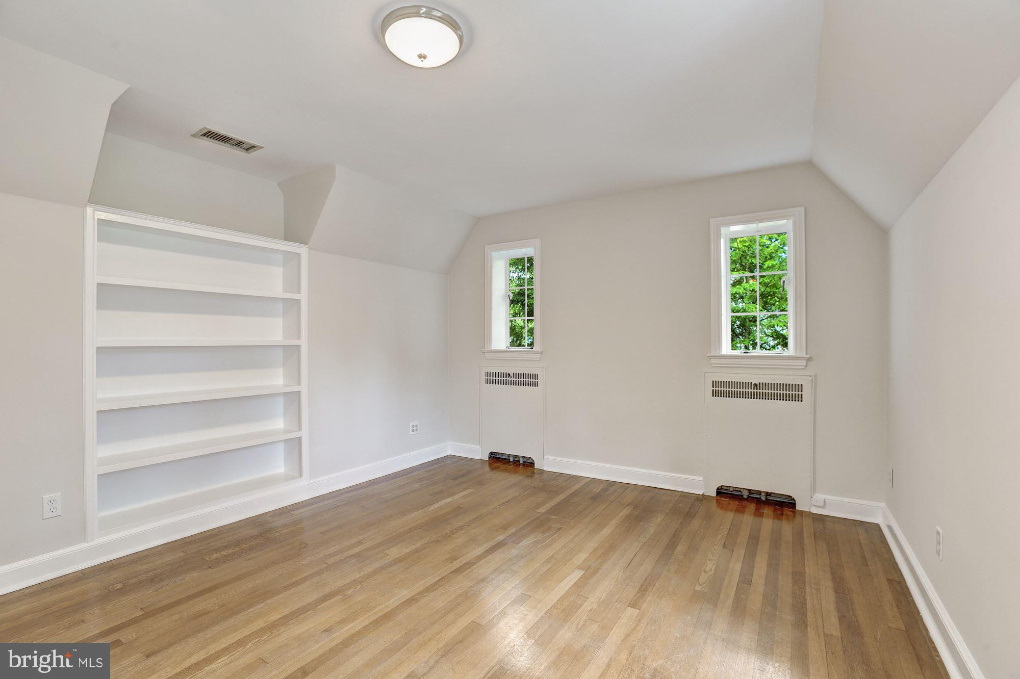 WESTMORELAND HILLS - Residential Lease