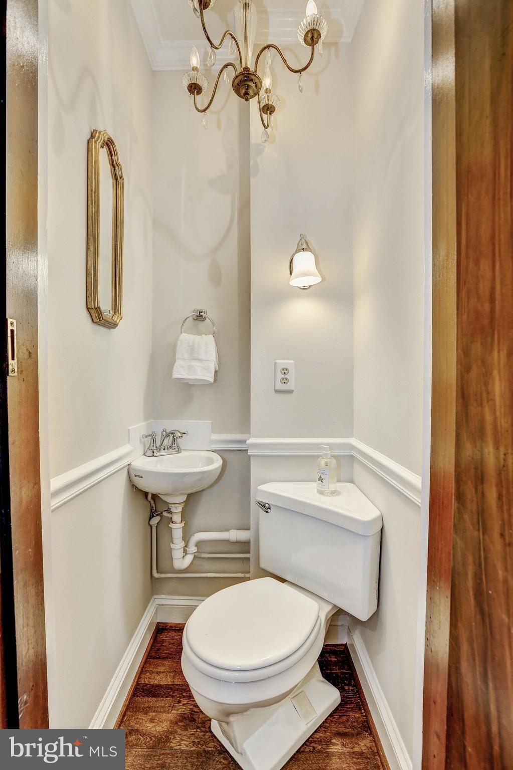 WESTMORELAND HILLS - Residential Lease