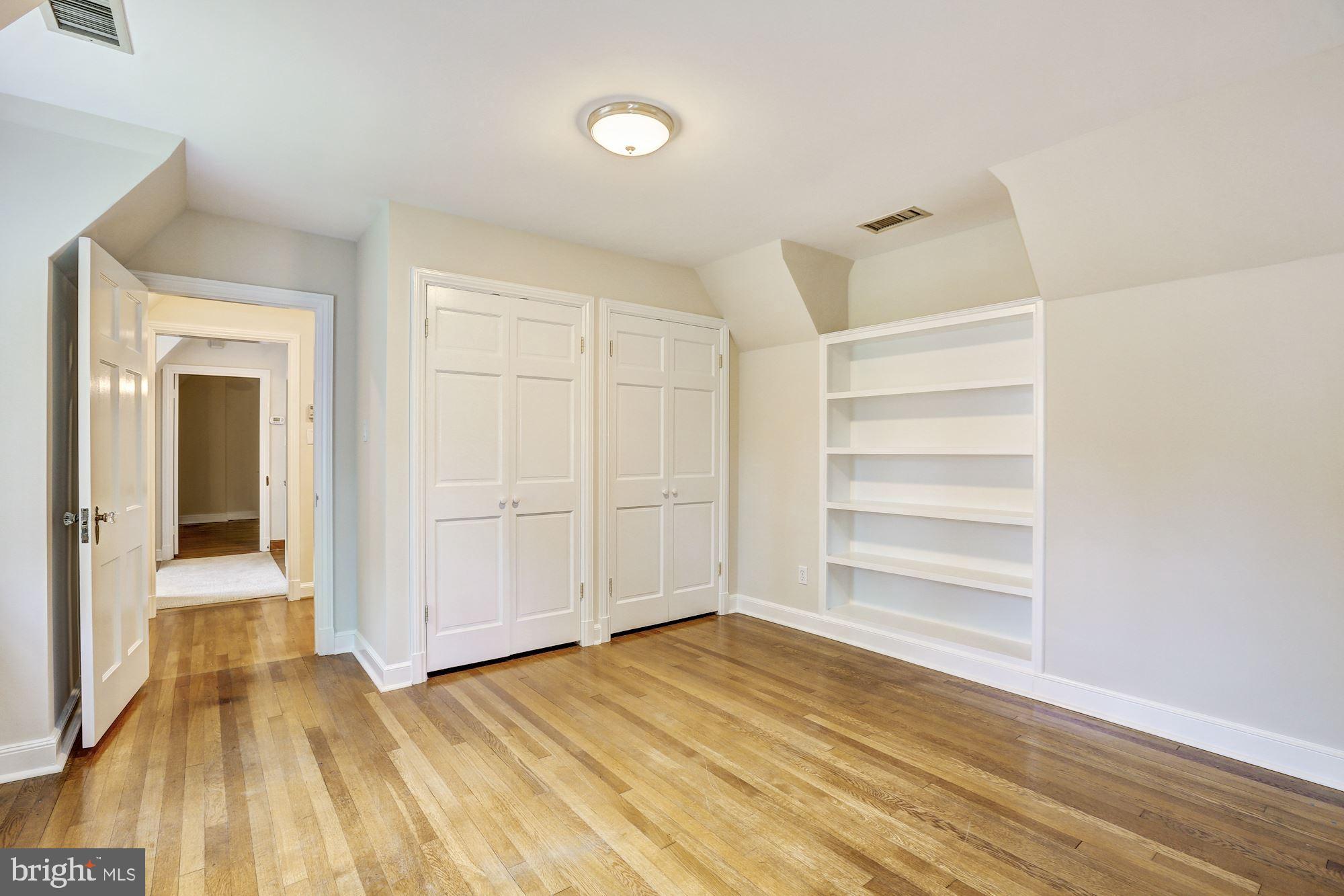 WESTMORELAND HILLS - Residential Lease