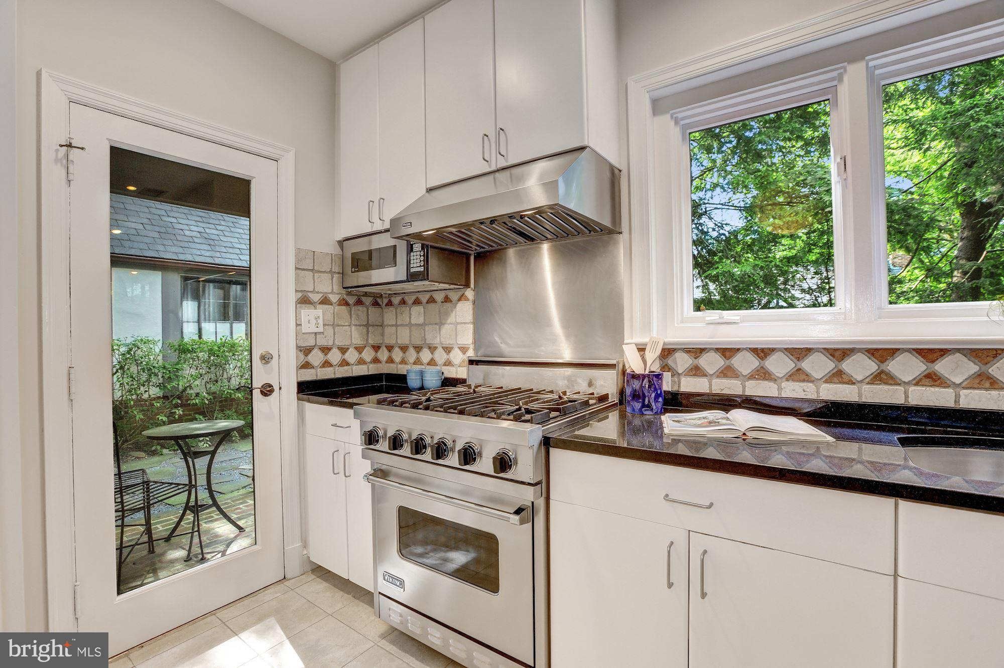 WESTMORELAND HILLS - Residential Lease