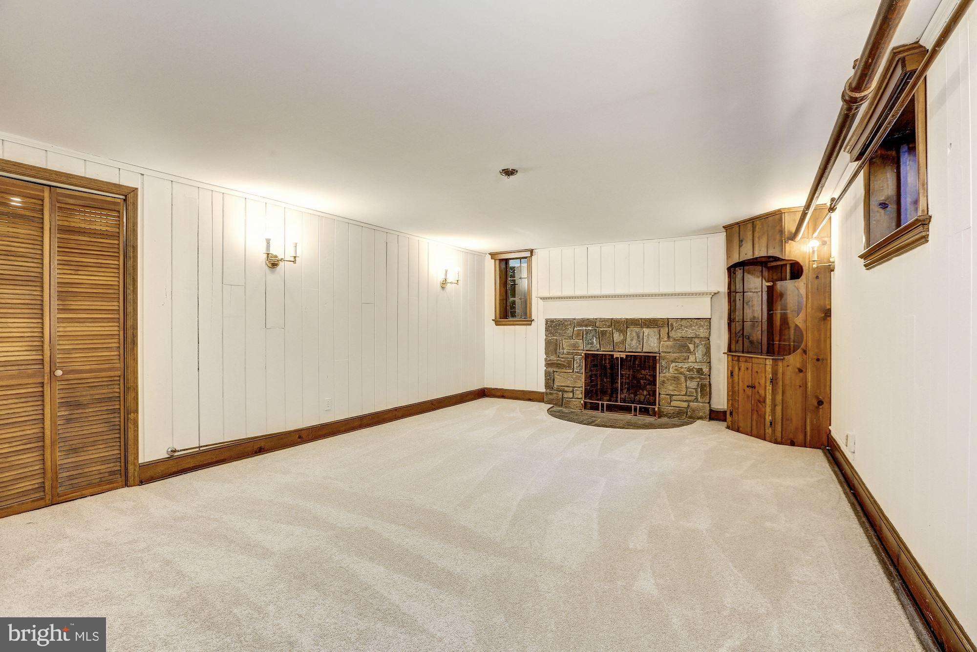 WESTMORELAND HILLS - Residential Lease