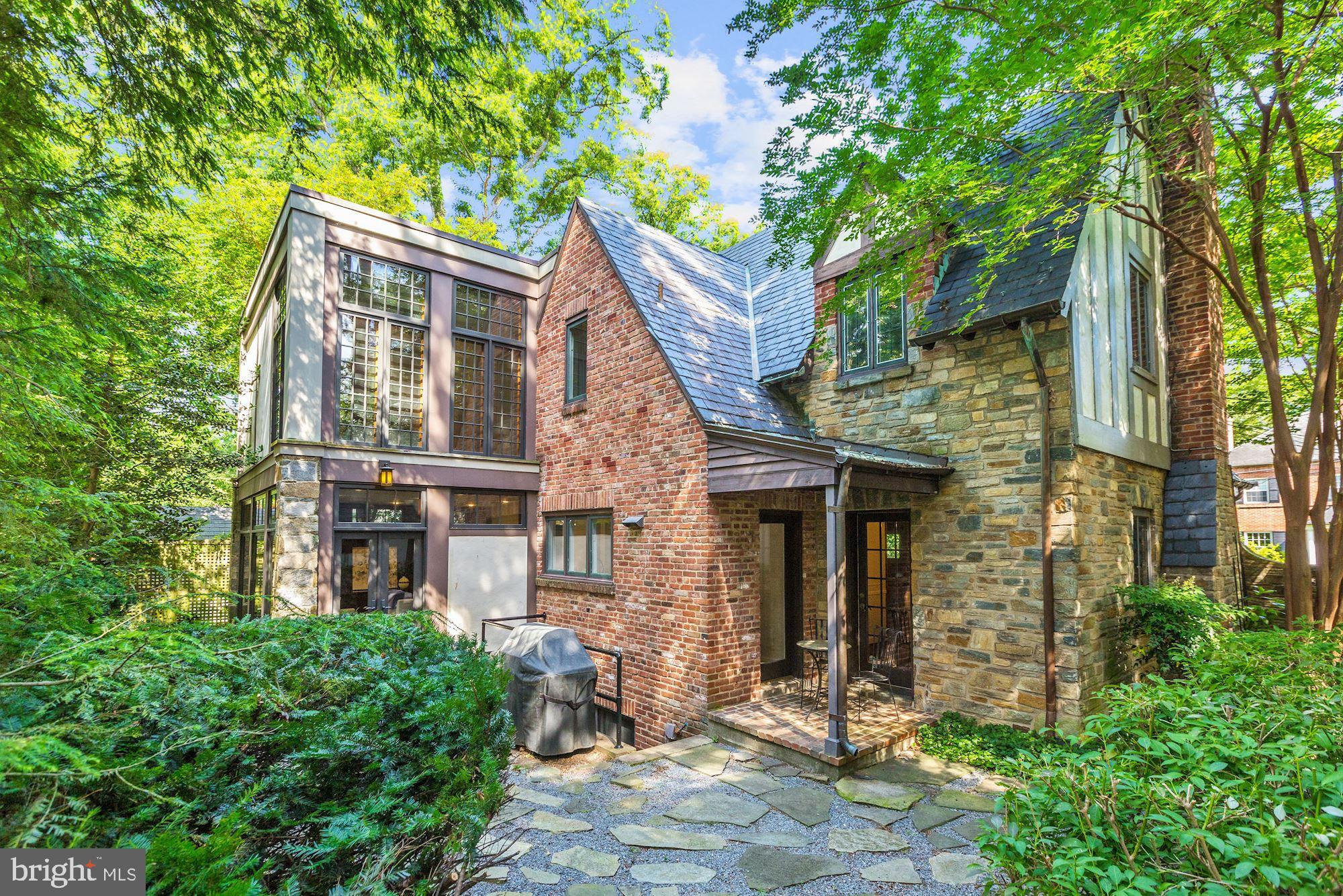 WESTMORELAND HILLS - Residential Lease