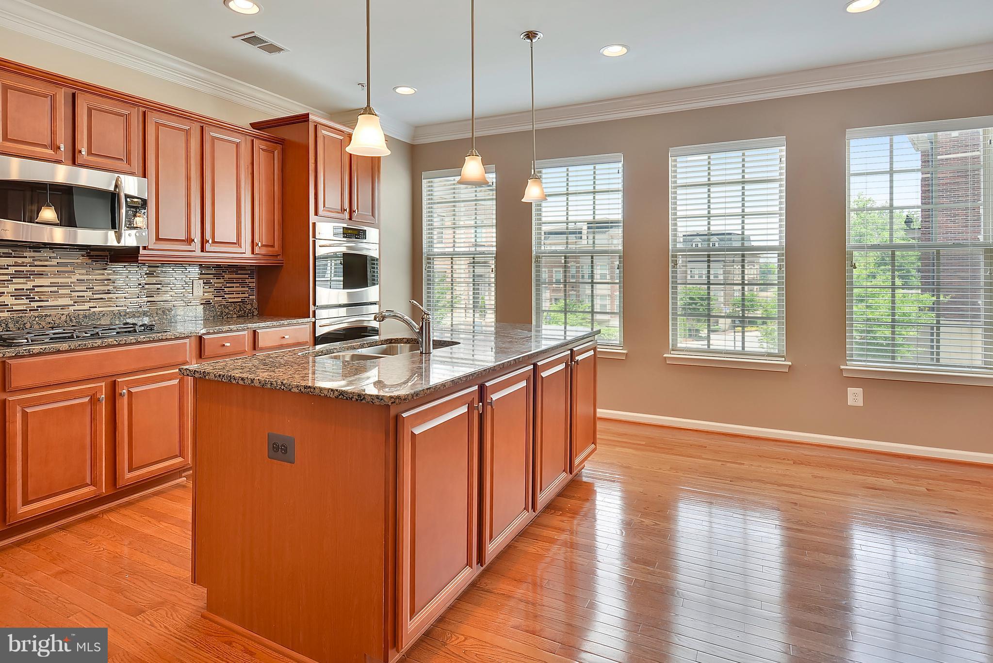 POTOMAC OVERLOOK CONDO - Residential Lease