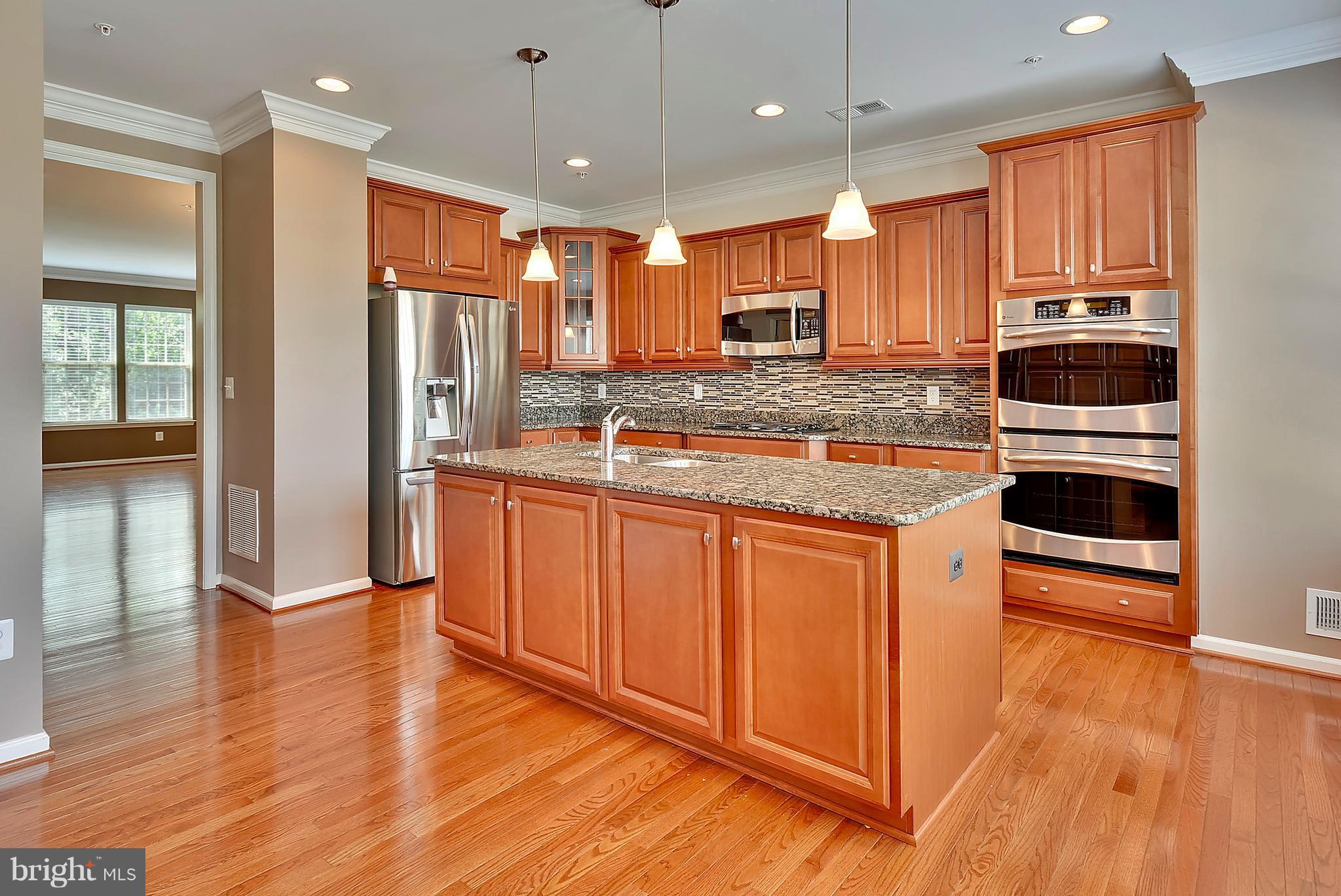 POTOMAC OVERLOOK CONDO - Residential Lease