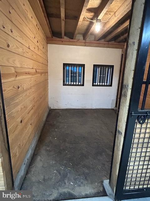 NONE AVAILABLE - Commercial Lease