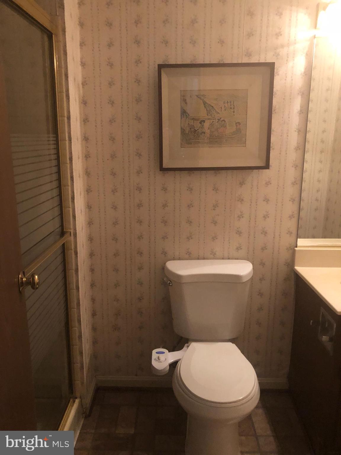 OAK POND TOWNHOU - Residential