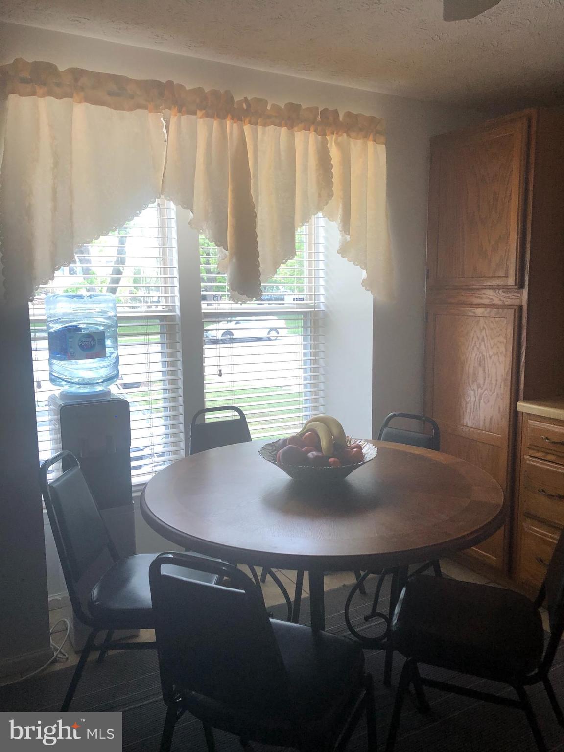 OAK POND TOWNHOU - Residential