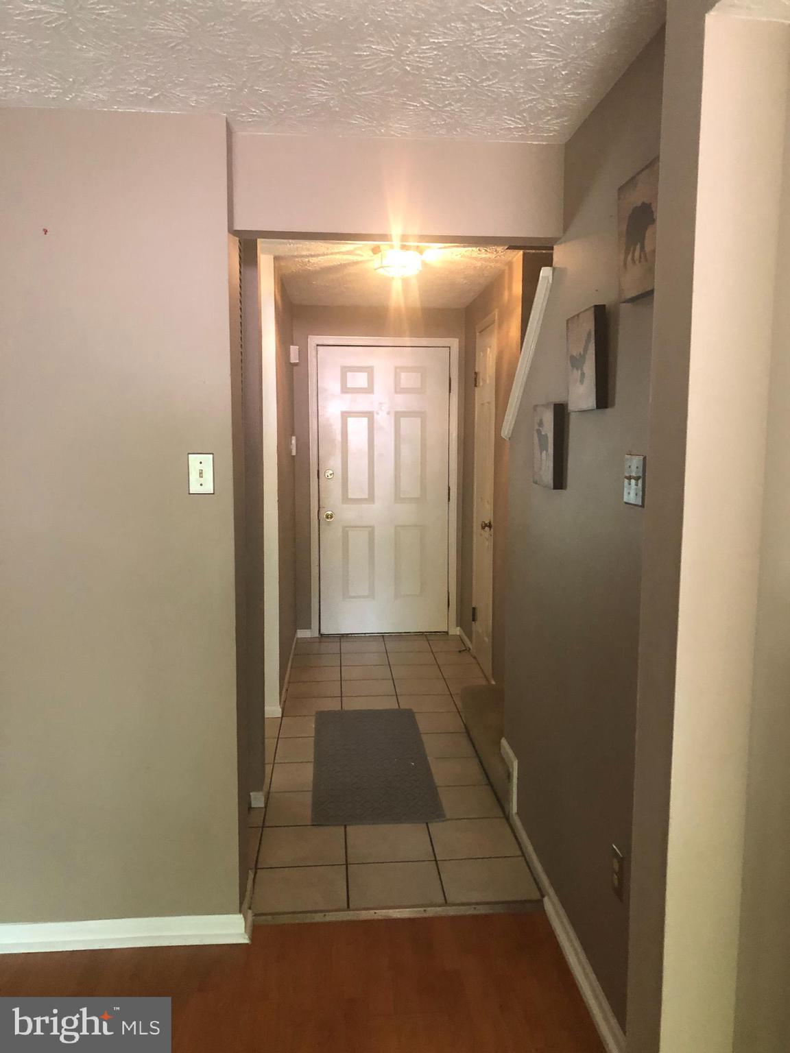 OAK POND TOWNHOU - Residential