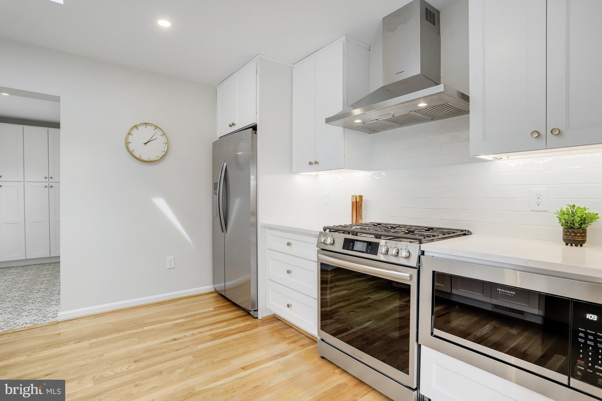 MUNSON HILL - Residential