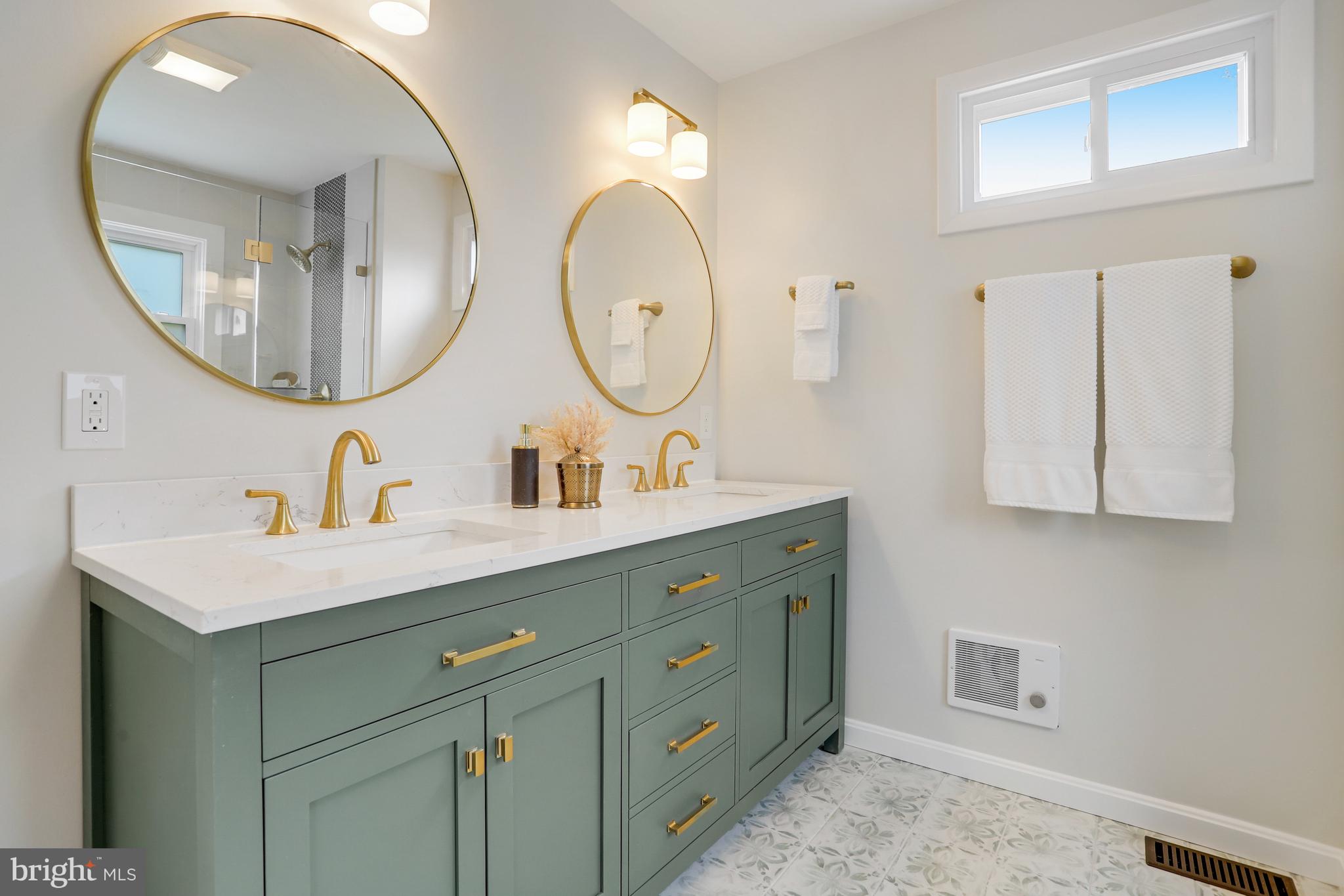 MUNSON HILL - Residential