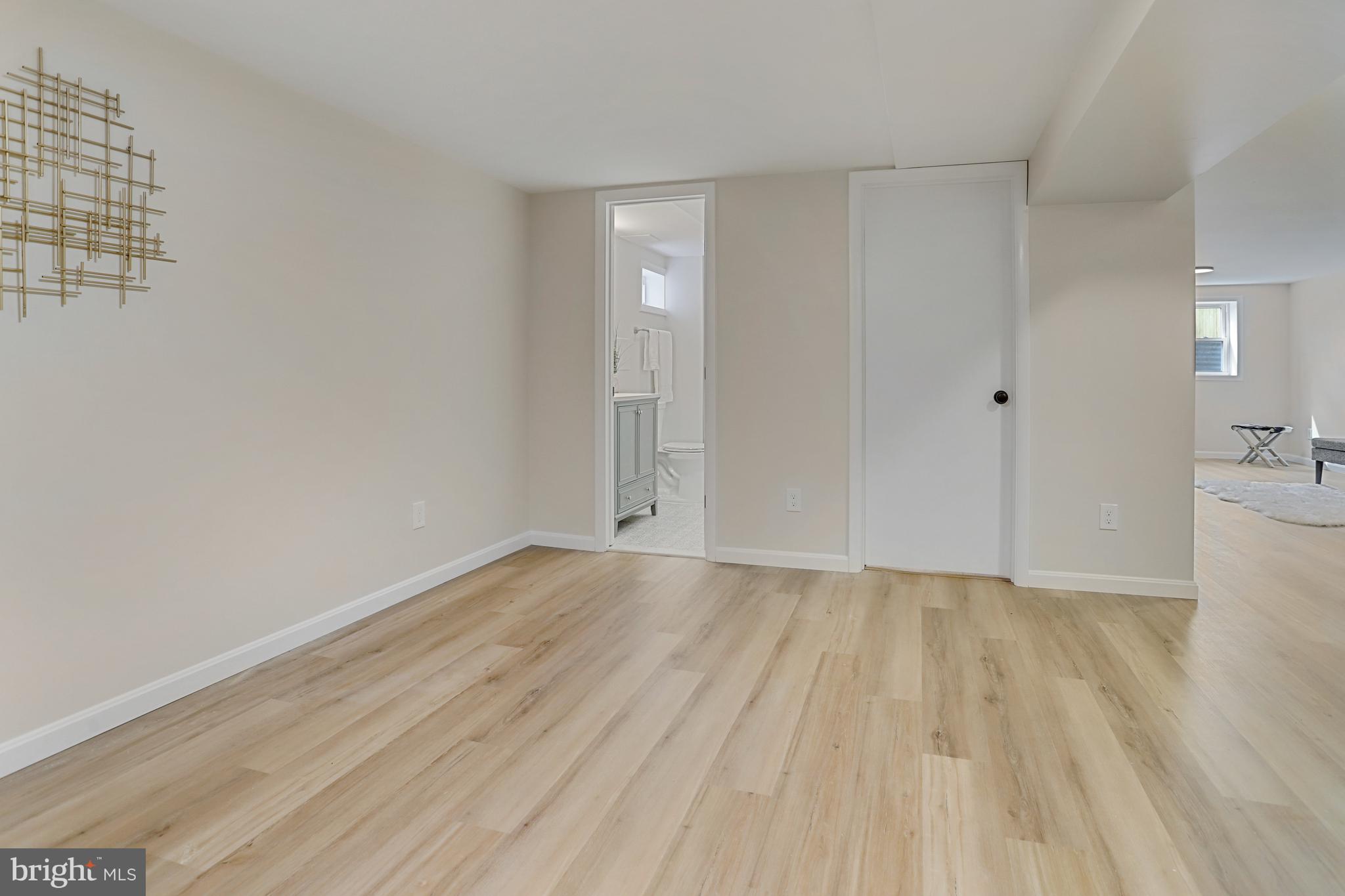 MUNSON HILL - Residential