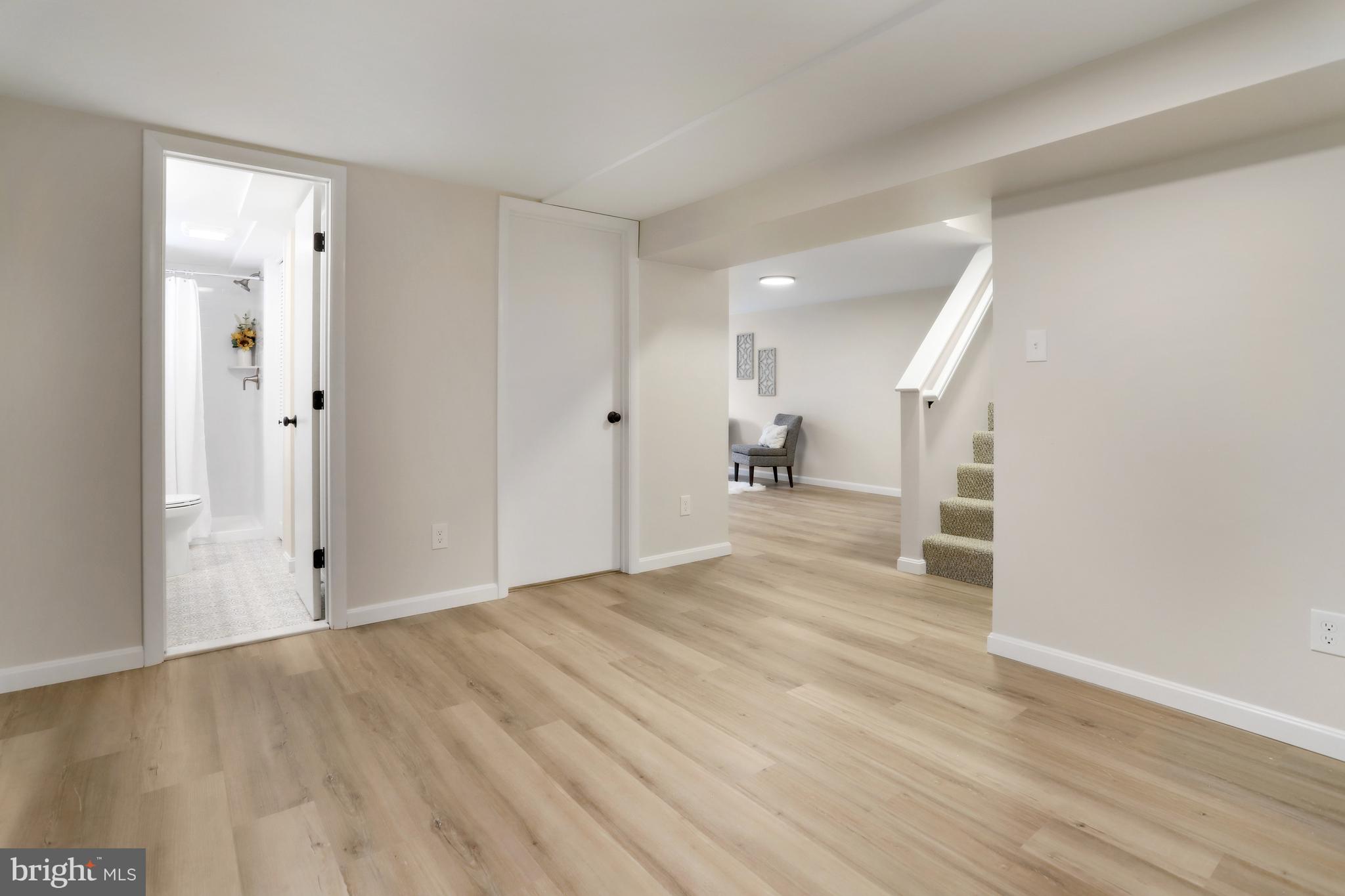 MUNSON HILL - Residential