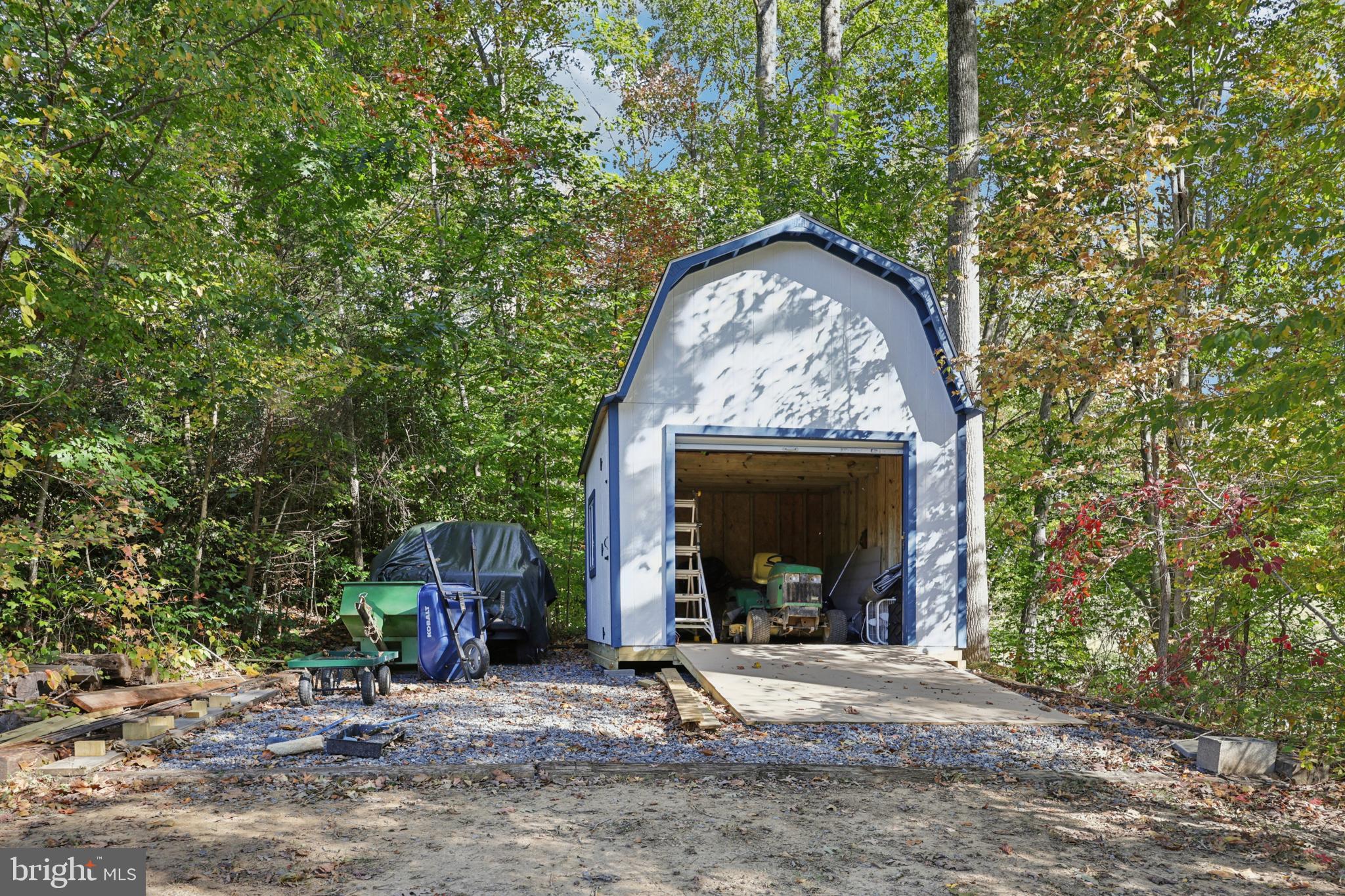 MEADOW CREEK ESTATES - Residential