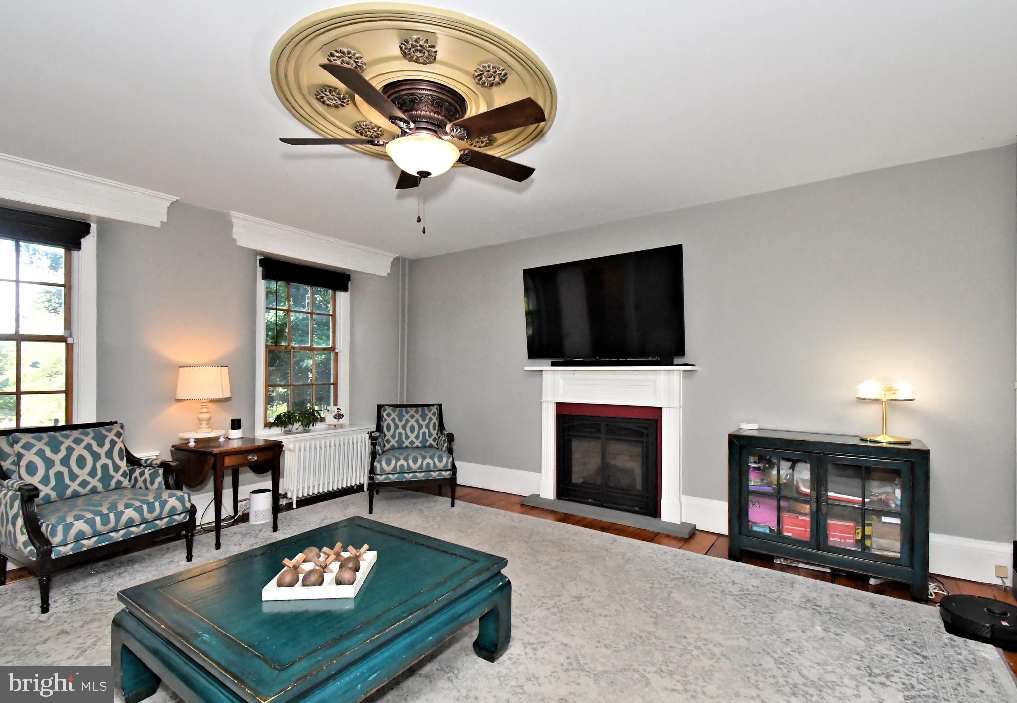 381 HOLLAND ROAD